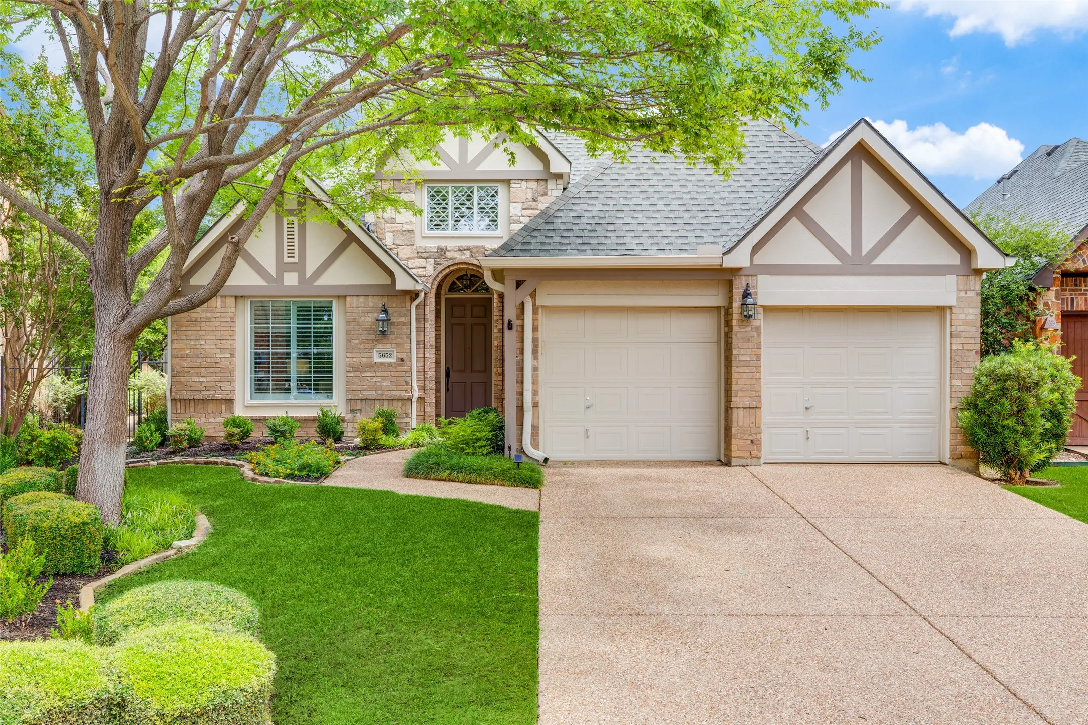 Single Family Residence For Sale in Collin County , 5652 Swisher Circle, Frisco, Texas 75034, 3 Bedroom, 4 Bathroom, 2 Garage spaces, 3,071 Sqft, built in 2002, mls#21276464, Real Estate Agent in Frisco, Homes For Sale in Collin county, Homes For Sale in Frisco, Realtor in Frisco Texas, Real Estate Brokerage Independent Realty Texas, Luminita Cordes Realtor