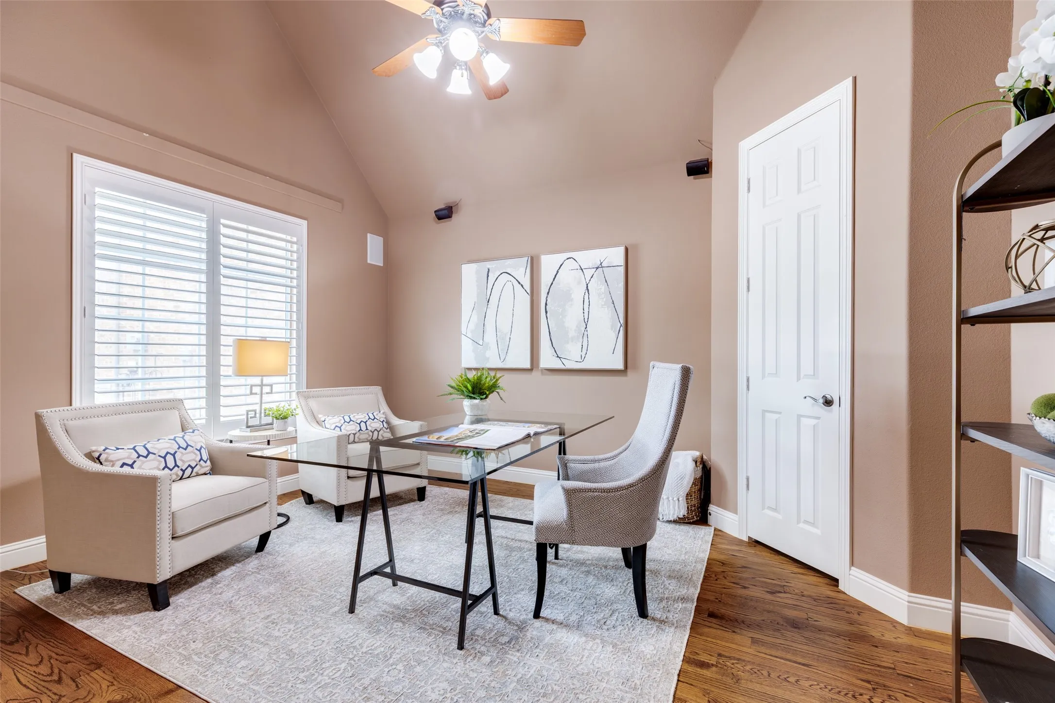 Single Family Residence For Sale in Collin County , 5652 Swisher Circle, Frisco, Texas 75034, 3 Bedroom, 4 Bathroom, 2 Garage spaces, 3,071 Sqft, built in 2002, mls#21276464, Real Estate Agent in Frisco, Homes For Sale in Collin county, Homes For Sale in Frisco, Realtor in Frisco Texas, Real Estate Brokerage Independent Realty Texas, Luminita Cordes Realtor