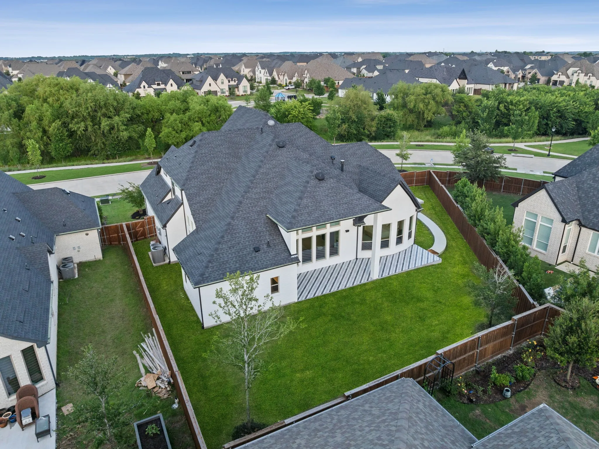 Single Family Residence For Sale in Collin County , 2944 Count Fleet Way, Celina, Texas 75009, 5 Bedroom, 5 Bathroom, 3 Garage spaces, 4,080 Sqft, built in 2023, mls#21285174, Real Estate Agent in Celina, Homes For Sale in Collin county, Homes For Sale in Celina, Realtor in Celina Texas, Real Estate Brokerage Independent Realty Texas, Luminita Cordes Realtor
