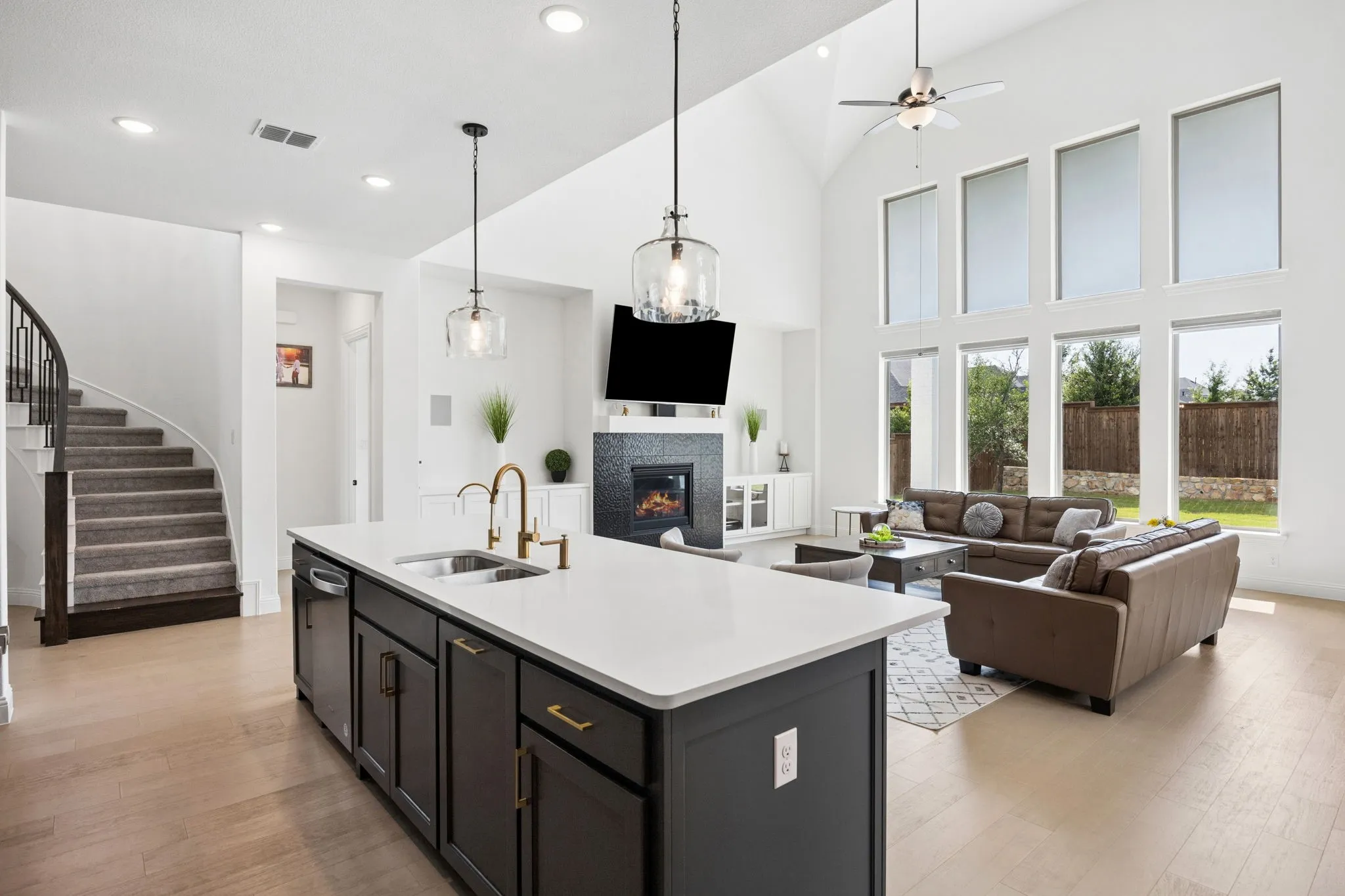 Single Family Residence For Sale in Collin County , 2944 Count Fleet Way, Celina, Texas 75009, 5 Bedroom, 5 Bathroom, 3 Garage spaces, 4,080 Sqft, built in 2023, mls#21285174, Real Estate Agent in Celina, Homes For Sale in Collin county, Homes For Sale in Celina, Realtor in Celina Texas, Real Estate Brokerage Independent Realty Texas, Luminita Cordes Realtor