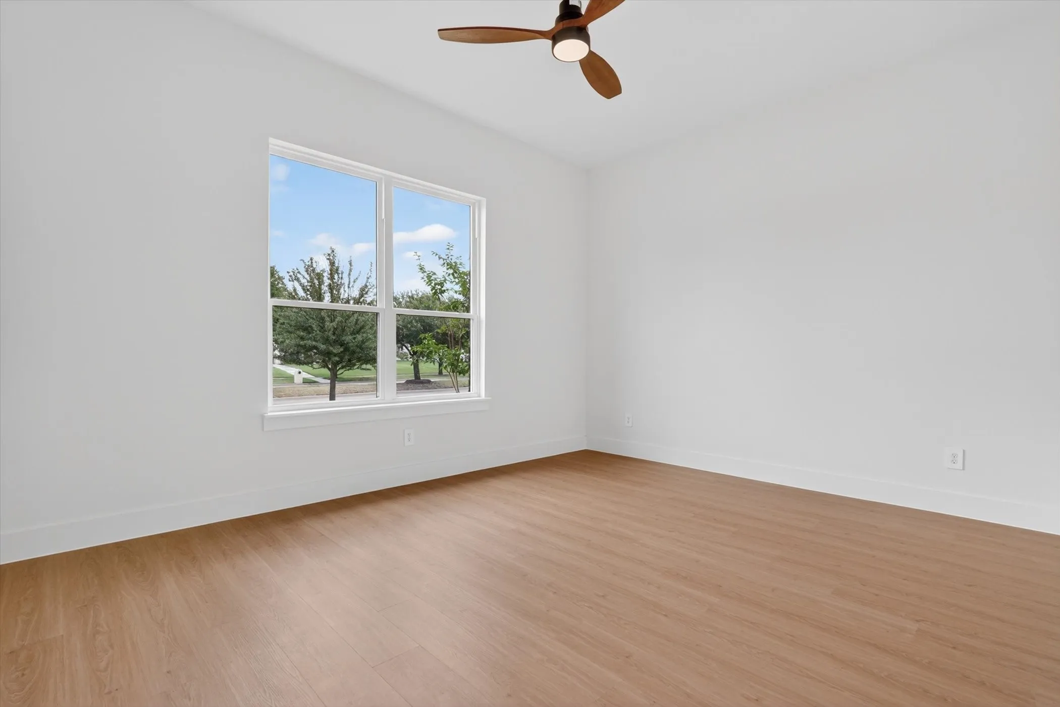 Single Family Residence For Sale in Kaufman County , 1009 Devonshire Drive S, Forney, Texas 75126, 5 Bedroom, 4 Bathroom, 3 Garage spaces, 3,391 Sqft, built in 2026, mls#21284071, Real Estate Agent in Forney, Homes For Sale in Kaufman county, Homes For Sale in Forney, Realtor in Forney Texas, Real Estate Brokerage Independent Realty Texas, Luminita Cordes Realtor