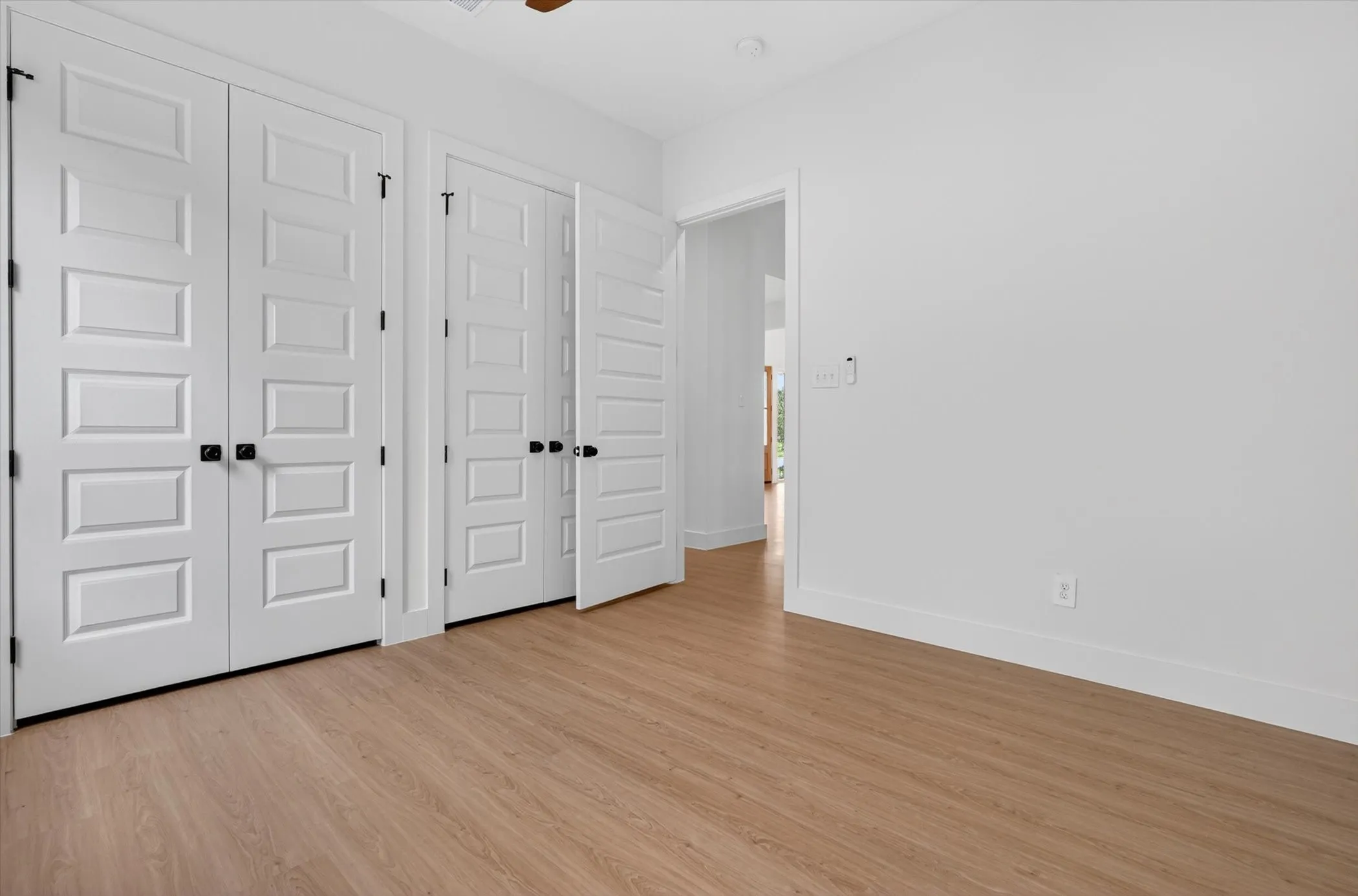 Single Family Residence For Sale in Kaufman County , 1009 Devonshire Drive S, Forney, Texas 75126, 5 Bedroom, 4 Bathroom, 3 Garage spaces, 3,391 Sqft, built in 2026, mls#21284071, Real Estate Agent in Forney, Homes For Sale in Kaufman county, Homes For Sale in Forney, Realtor in Forney Texas, Real Estate Brokerage Independent Realty Texas, Luminita Cordes Realtor