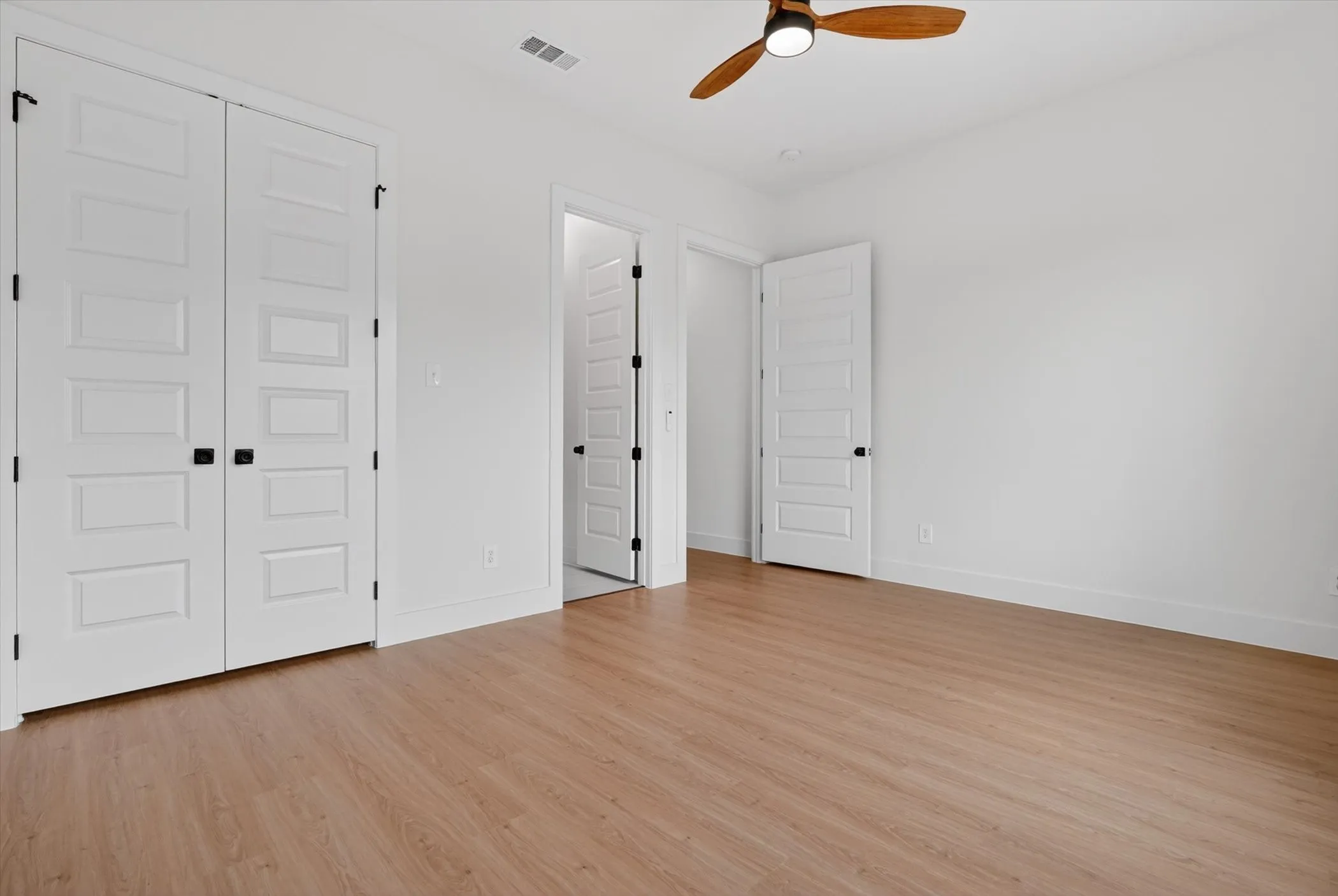 Single Family Residence For Sale in Kaufman County , 1009 Devonshire Drive S, Forney, Texas 75126, 5 Bedroom, 4 Bathroom, 3 Garage spaces, 3,391 Sqft, built in 2026, mls#21284071, Real Estate Agent in Forney, Homes For Sale in Kaufman county, Homes For Sale in Forney, Realtor in Forney Texas, Real Estate Brokerage Independent Realty Texas, Luminita Cordes Realtor