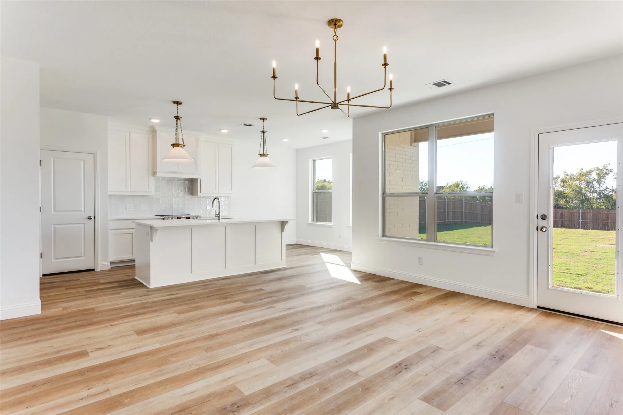 Single Family Residence For Sale in Denton County , 2716 Glasgow Way, Denton, Texas 76207, 3 Bedroom, 2 Bathroom, 2 Garage spaces, 1,738 Sqft, built in 2025, mls#21264918, Real Estate Agent in Denton, Homes For Sale in Denton county, Homes For Sale in Denton, Realtor in Denton Texas, Real Estate Brokerage Independent Realty Texas, Luminita Cordes Realtor