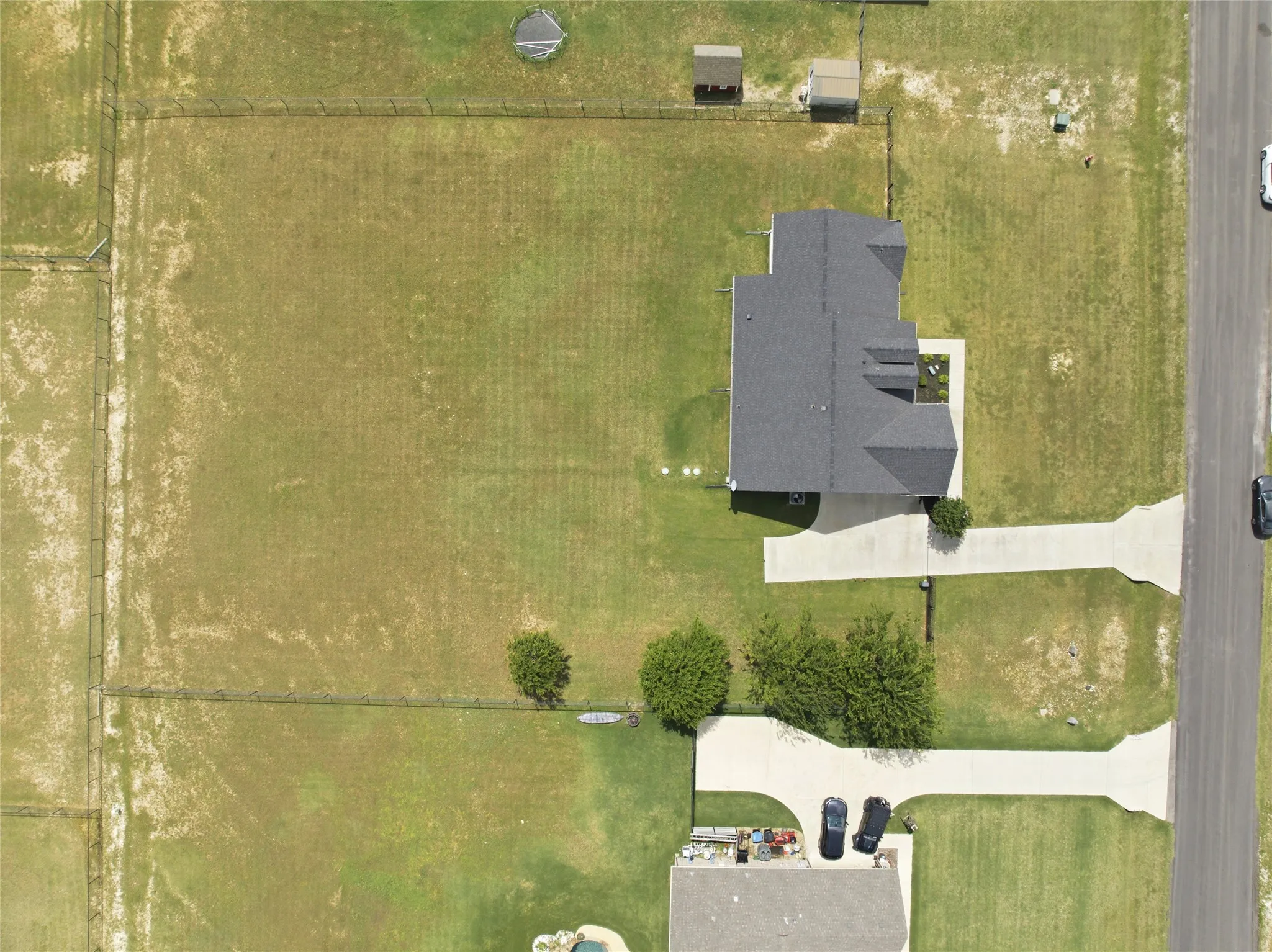 Single Family Residence For Sale in Johnson County , 6343 Rustic Edge Street, Godley, Texas 76044, 3 Bedroom, 2 Bathroom, 3 Garage spaces, 2,032 Sqft, built in 2020, mls#21284440, Real Estate Agent in Godley, Homes For Sale in Johnson county, Homes For Sale in Godley, Realtor in Godley Texas, Real Estate Brokerage Independent Realty Texas, Luminita Cordes Realtor