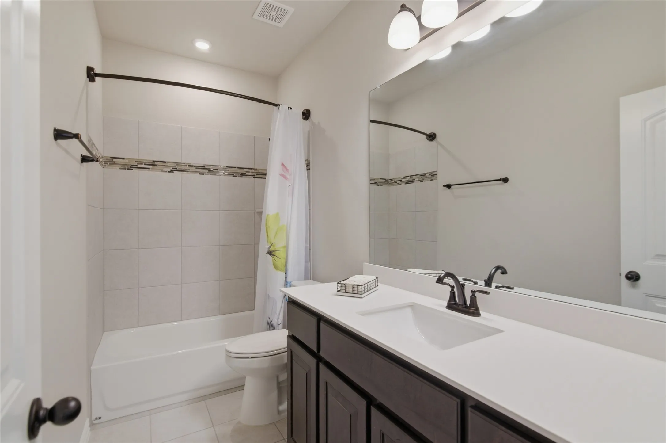 Large vanity in secondary bathroom