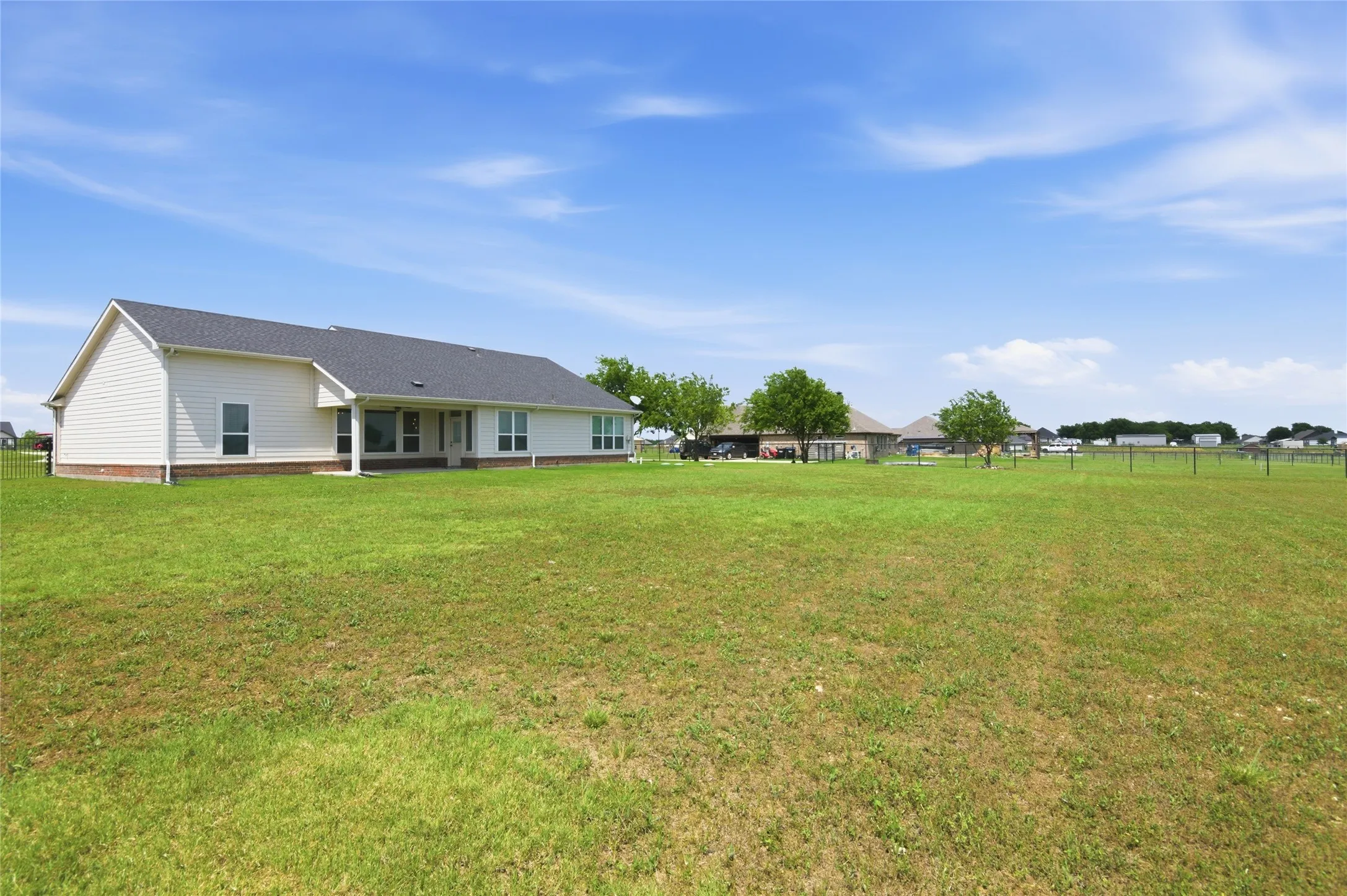 Single Family Residence For Sale in Johnson County , 6343 Rustic Edge Street, Godley, Texas 76044, 3 Bedroom, 2 Bathroom, 3 Garage spaces, 2,032 Sqft, built in 2020, mls#21284440, Real Estate Agent in Godley, Homes For Sale in Johnson county, Homes For Sale in Godley, Realtor in Godley Texas, Real Estate Brokerage Independent Realty Texas, Luminita Cordes Realtor