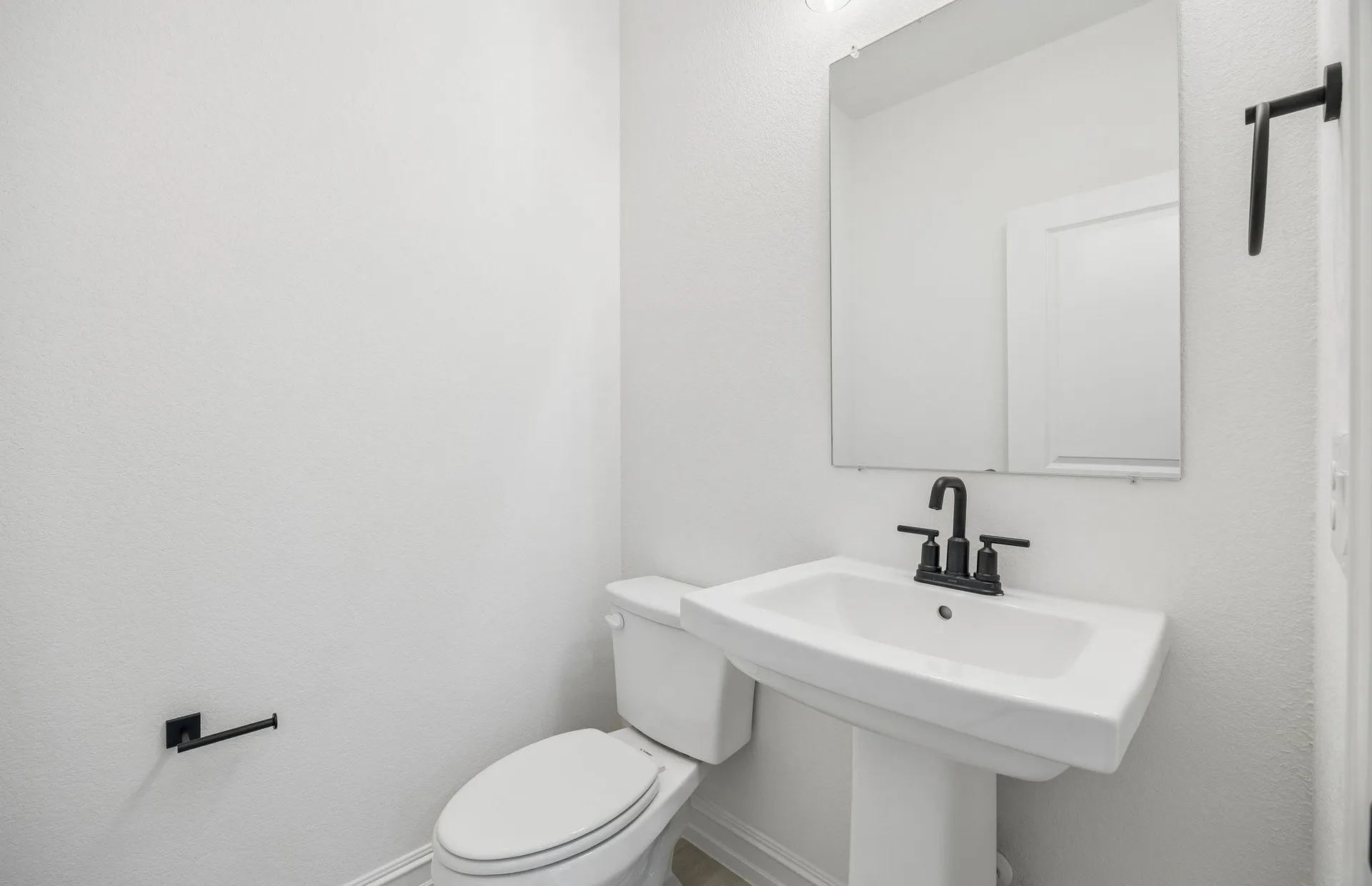 Powder bath on second level