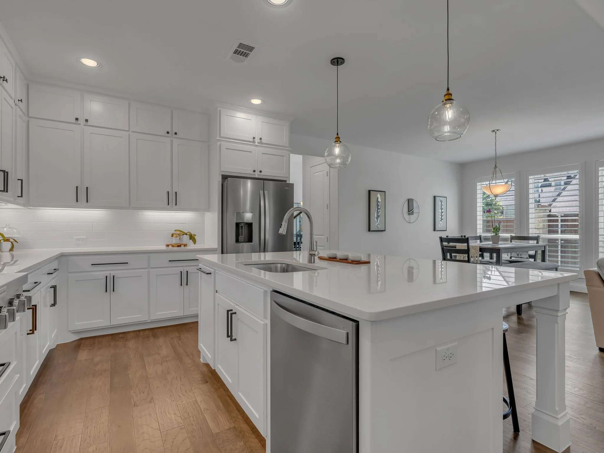 Single Family Residence For Sale in Collin County , 1041 Lone Grove Lane, Prosper, Texas 75078, 4 Bedroom, 3 Bathroom, 3 Garage spaces, 3,291 Sqft, built in 2020, mls#21285387, Real Estate Agent in Prosper, Homes For Sale in Collin county, Homes For Sale in Prosper, Realtor in Prosper Texas, Real Estate Brokerage Independent Realty Texas, Luminita Cordes Realtor