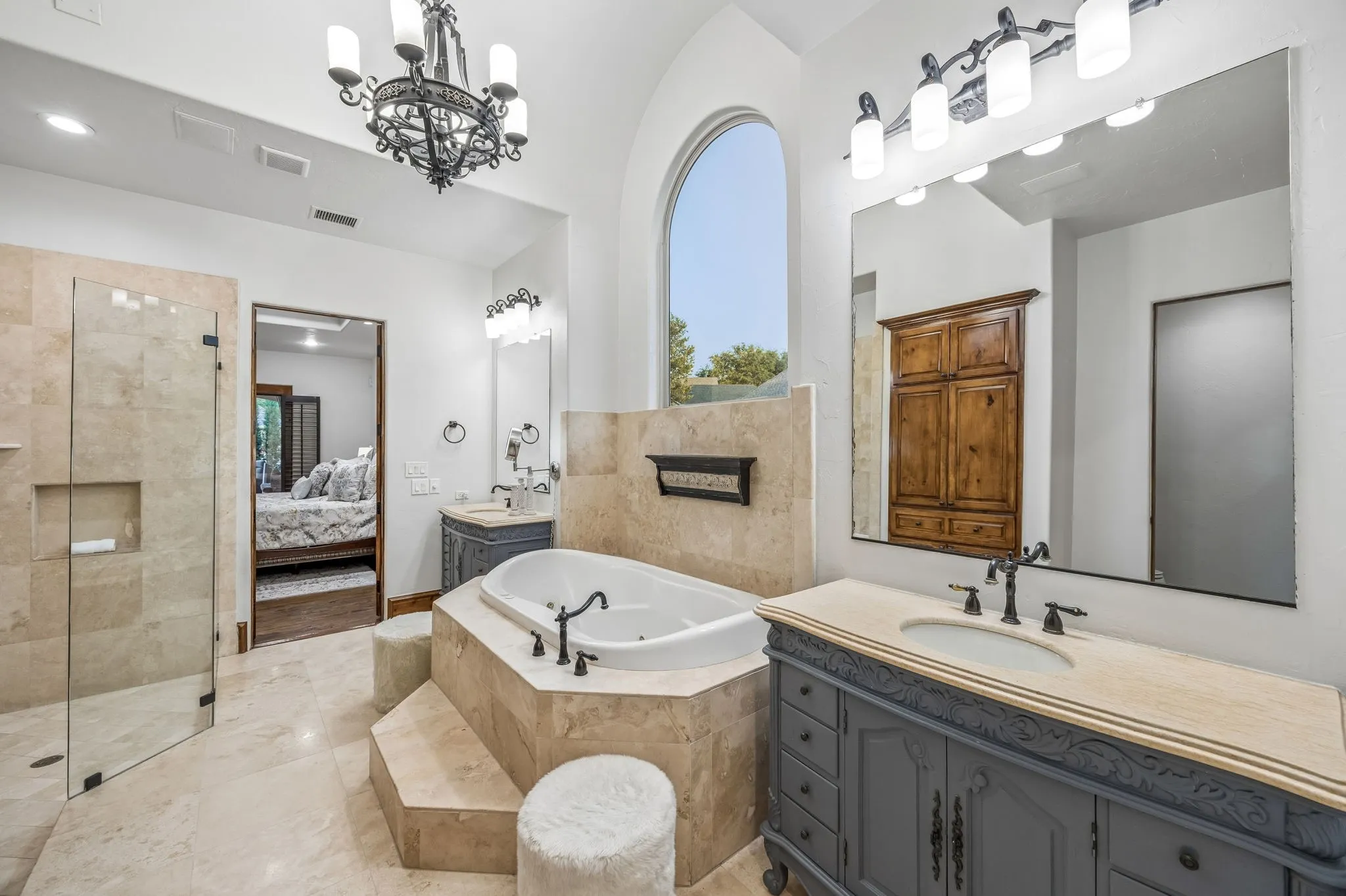 Single Family Residence For Sale in Collin County , 2870 Creekwood Lane, Prosper, Texas 75078, 4 Bedroom, 5 Bathroom, 3 Garage spaces, 4,675 Sqft, built in 2007, mls#21285038, Real Estate Agent in Prosper, Homes For Sale in Collin county, Homes For Sale in Prosper, Realtor in Prosper Texas, Real Estate Brokerage Independent Realty Texas, Luminita Cordes Realtor