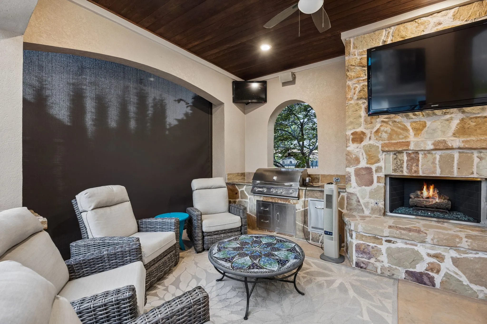 Single Family Residence For Sale in Collin County , 2870 Creekwood Lane, Prosper, Texas 75078, 4 Bedroom, 5 Bathroom, 3 Garage spaces, 4,675 Sqft, built in 2007, mls#21285038, Real Estate Agent in Prosper, Homes For Sale in Collin county, Homes For Sale in Prosper, Realtor in Prosper Texas, Real Estate Brokerage Independent Realty Texas, Luminita Cordes Realtor