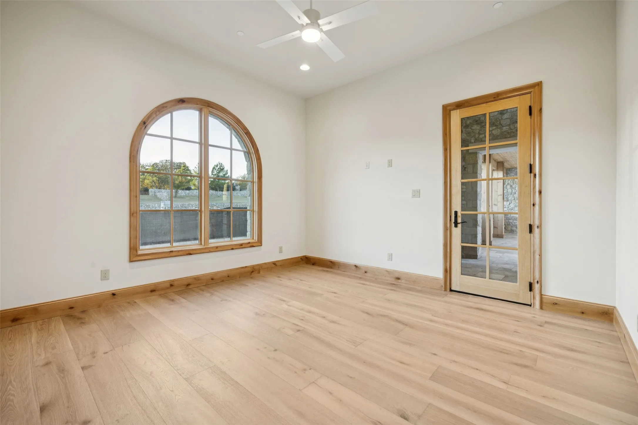 Single Family Residence For Sale in Tarrant County , 16 Catalonia Drive, Westlake, Texas 76262, 4 Bedroom, 5 Bathroom, 3 Garage spaces, 4,090 Sqft, built in 2025, mls#21285311, Real Estate Agent in Westlake, Homes For Sale in Tarrant county, Homes For Sale in Westlake, Realtor in Westlake Texas, Real Estate Brokerage Independent Realty Texas, Luminita Cordes Realtor