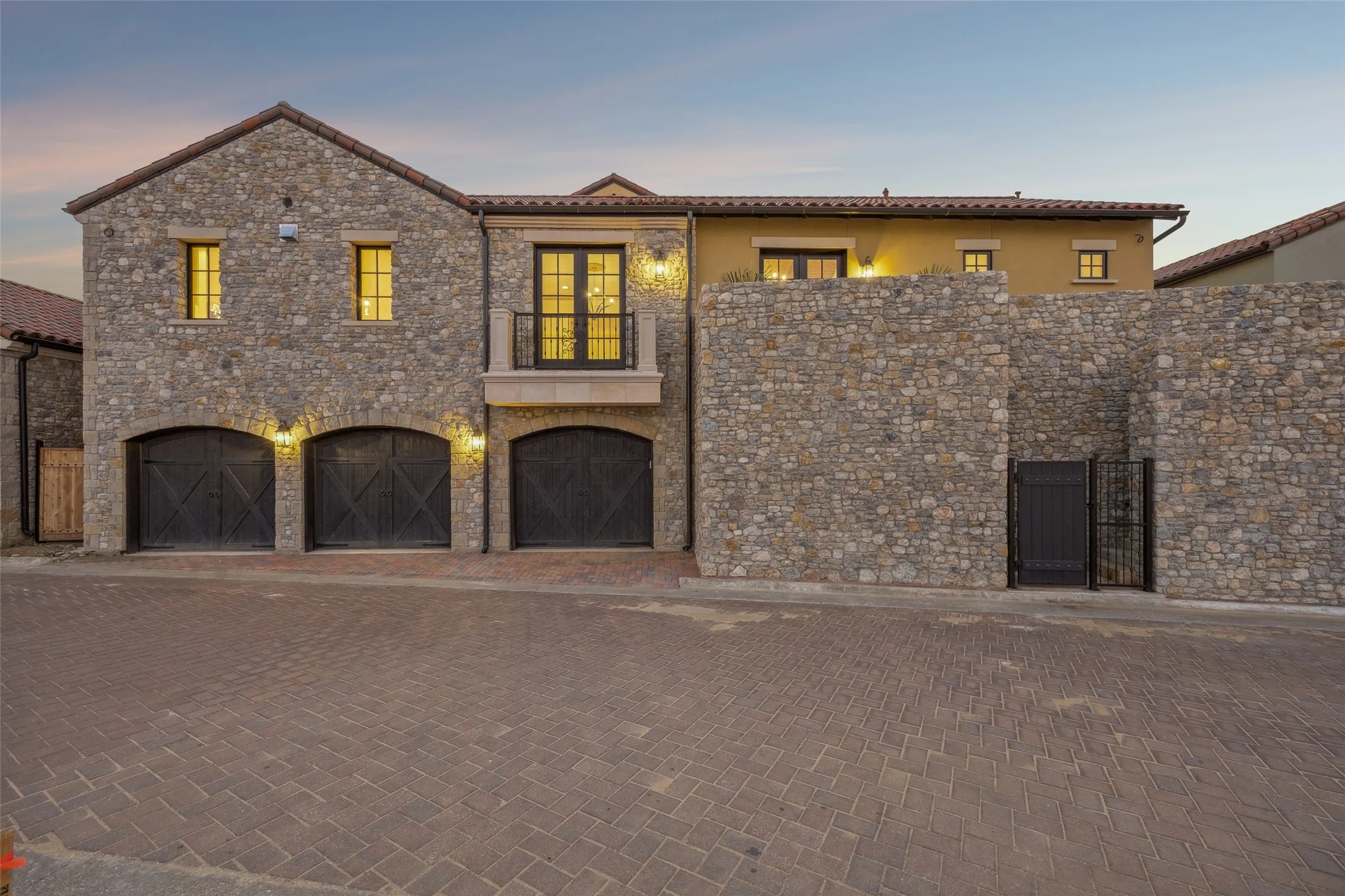 Single Family Residence For Sale in Tarrant County , 16 Catalonia Drive, Westlake, Texas 76262, 4 Bedroom, 5 Bathroom, 3 Garage spaces, 4,090 Sqft, built in 2025, mls#21285311, Real Estate Agent in Westlake, Homes For Sale in Tarrant county, Homes For Sale in Westlake, Realtor in Westlake Texas, Real Estate Brokerage Independent Realty Texas, Luminita Cordes Realtor