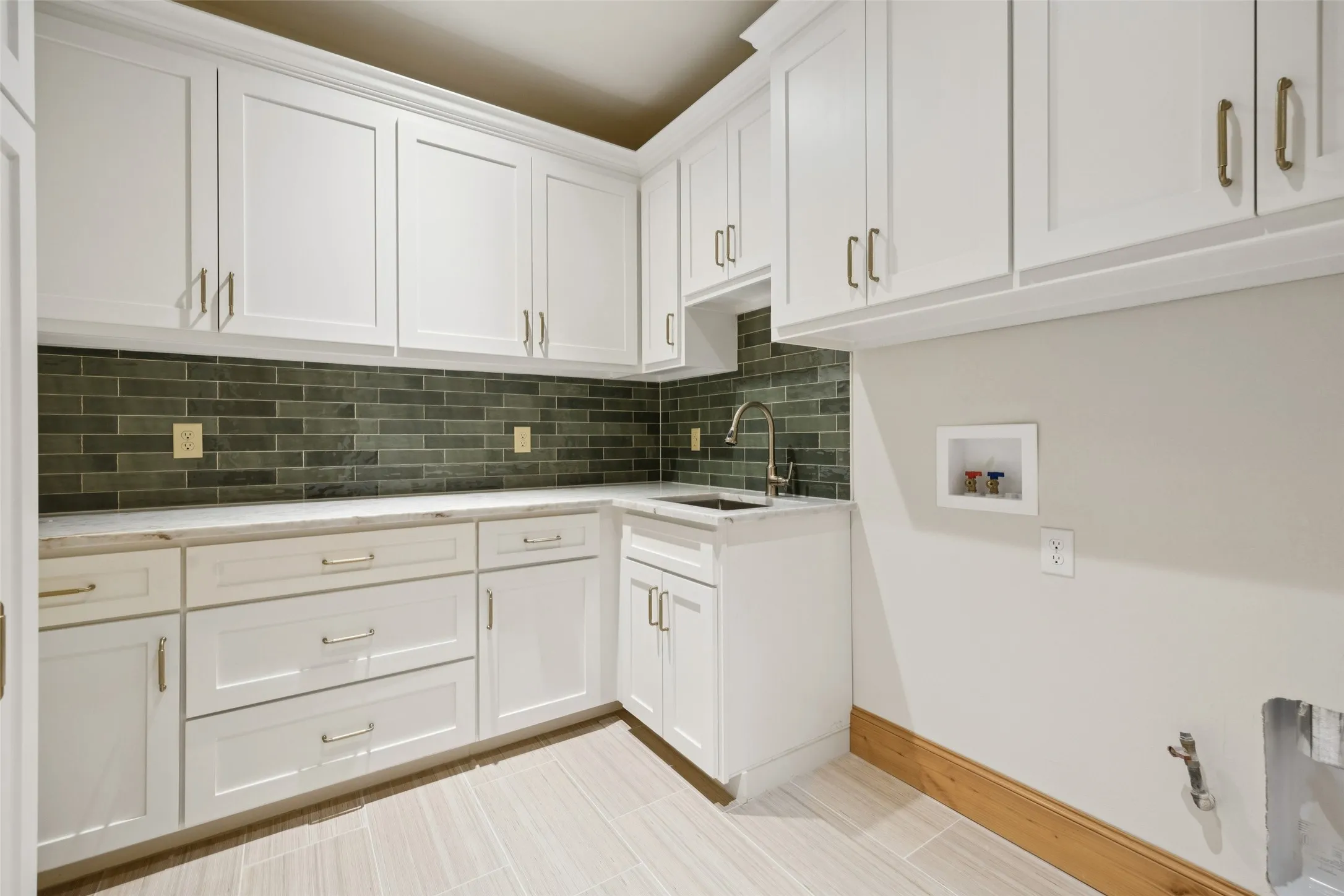 Single Family Residence For Sale in Tarrant County , 16 Catalonia Drive, Westlake, Texas 76262, 4 Bedroom, 5 Bathroom, 3 Garage spaces, 4,090 Sqft, built in 2025, mls#21285311, Real Estate Agent in Westlake, Homes For Sale in Tarrant county, Homes For Sale in Westlake, Realtor in Westlake Texas, Real Estate Brokerage Independent Realty Texas, Luminita Cordes Realtor
