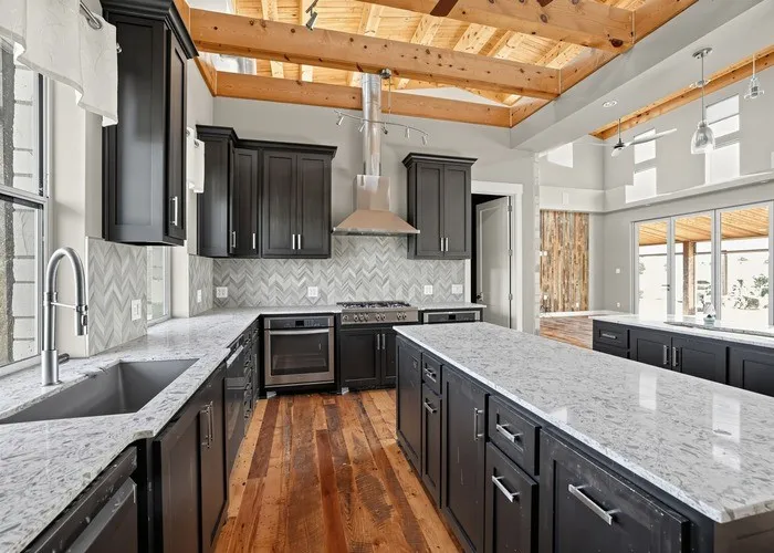 Single Family Residence For Sale in Grayson County , 1264 BALLARD Road, Van Alstyne, Texas 75495, 3 Bedroom, 4 Bathroom, 5 Garage spaces, 3,550 Sqft, built in 2017, mls#21285410, Real Estate Agent in Van Alstyne, Homes For Sale in Grayson county, Homes For Sale in Van Alstyne, Realtor in Van Alstyne Texas, Real Estate Brokerage Independent Realty Texas, Luminita Cordes Realtor