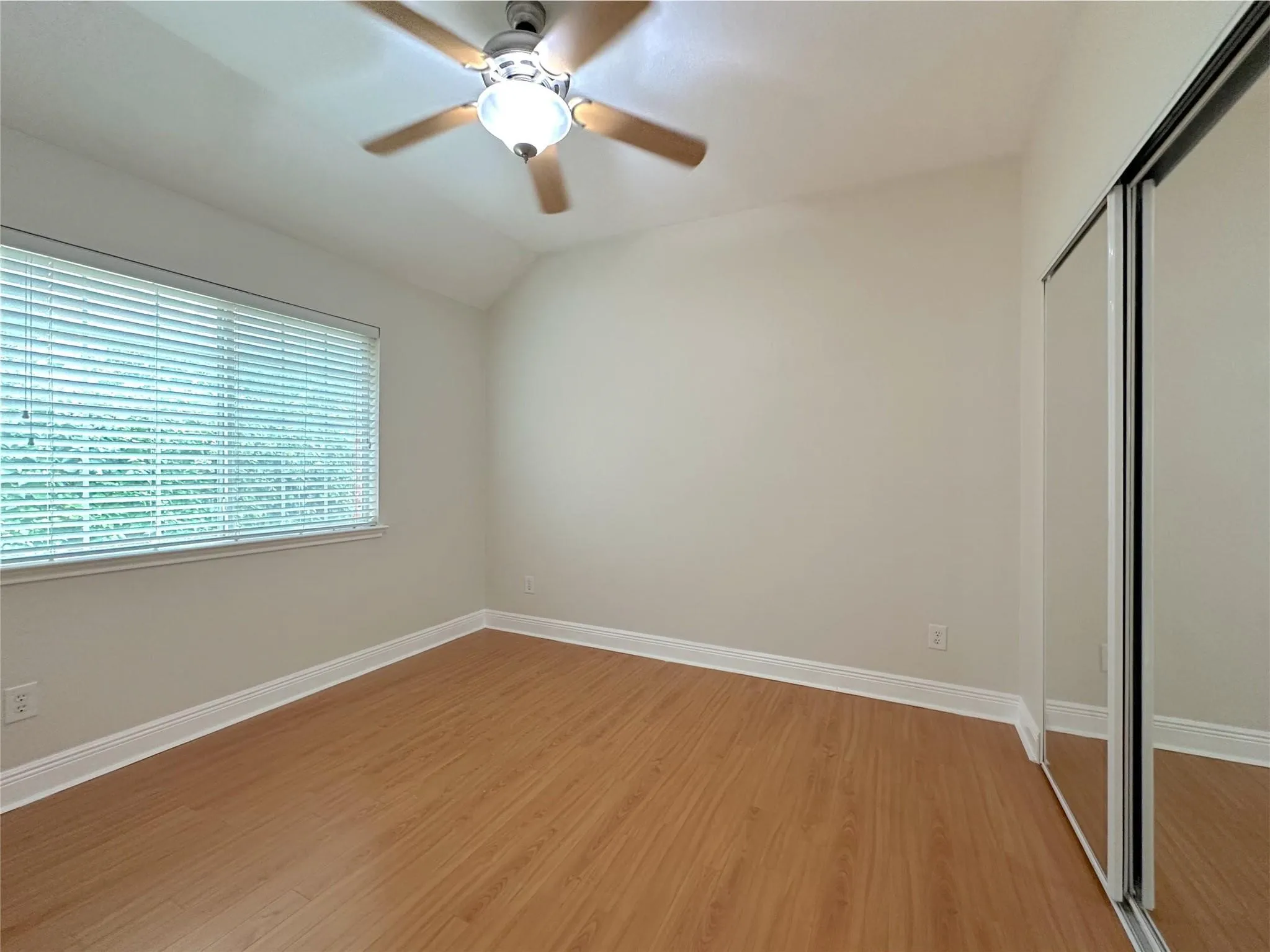 Single Family Residence For Rent in Collin County , 1579 Poets Way, Allen, Texas 75002, 4 Bedrooms, 2 Bathrooms, 2 Garage spaces, 2,684 Sqft, built in 2005, Price $2,900, mls#21285449, Real Estate Agent in Allen, Homes For Rent in Collin county, Homes For Rent in Allen, Realtor in Allen Texas, Real Estate Brokerage Independent Realty Texas, Luminita Cordes Realtor
