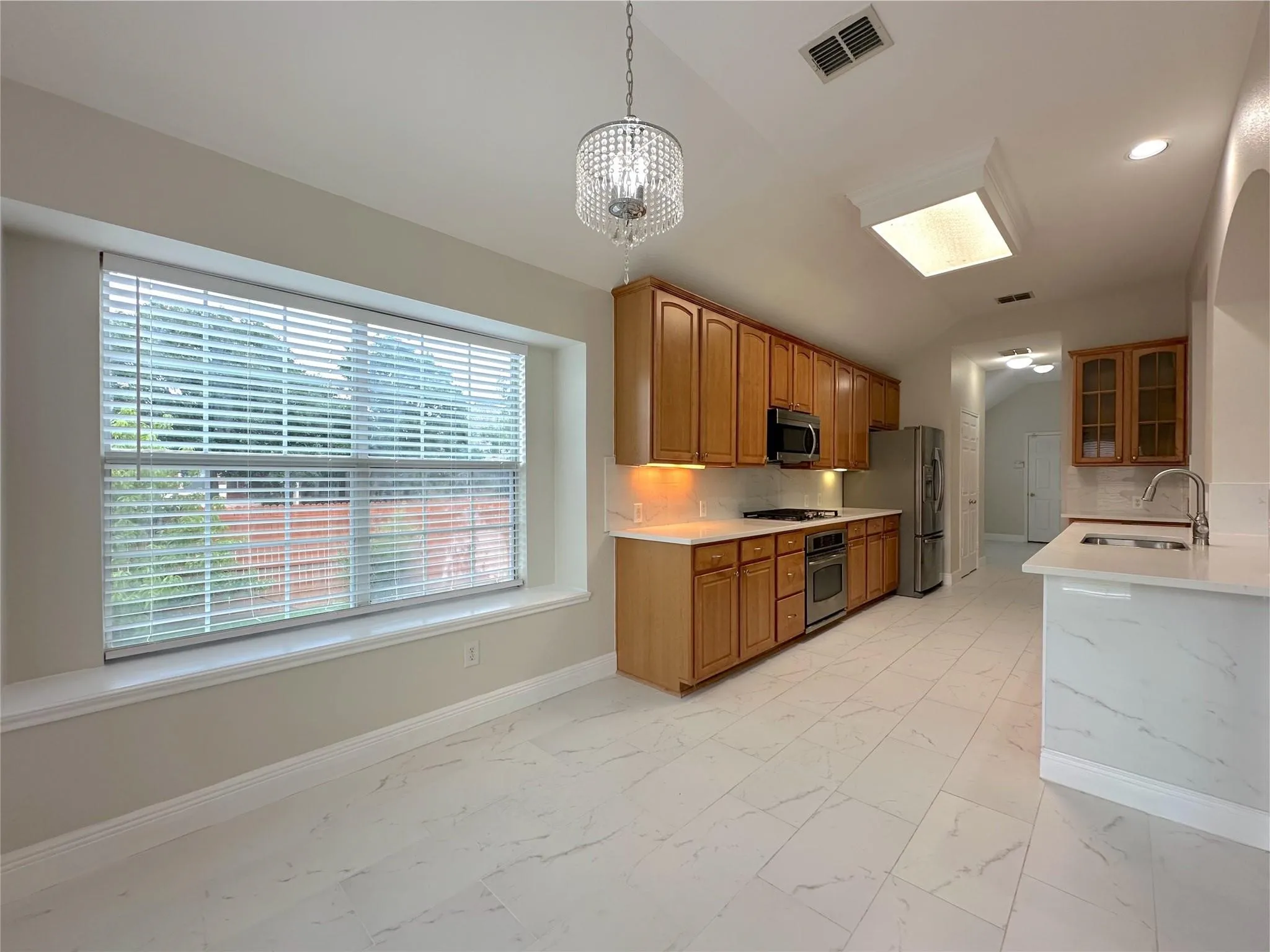 Single Family Residence For Rent in Collin County , 1579 Poets Way, Allen, Texas 75002, 4 Bedrooms, 2 Bathrooms, 2 Garage spaces, 2,684 Sqft, built in 2005, Price $2,900, mls#21285449, Real Estate Agent in Allen, Homes For Rent in Collin county, Homes For Rent in Allen, Realtor in Allen Texas, Real Estate Brokerage Independent Realty Texas, Luminita Cordes Realtor