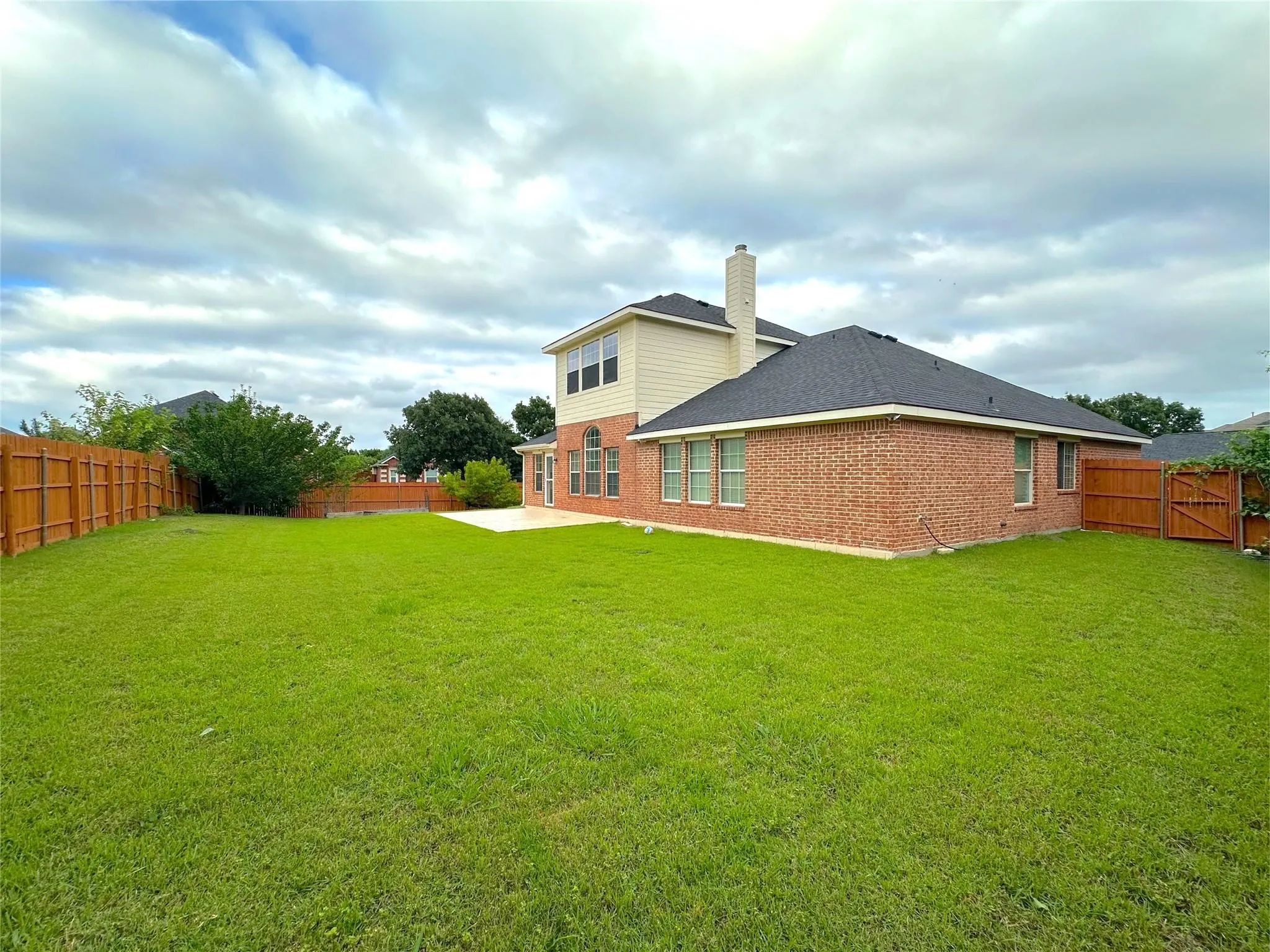 Single Family Residence For Rent in Collin County , 1579 Poets Way, Allen, Texas 75002, 4 Bedrooms, 2 Bathrooms, 2 Garage spaces, 2,684 Sqft, built in 2005, Price $2,900, mls#21285449, Real Estate Agent in Allen, Homes For Rent in Collin county, Homes For Rent in Allen, Realtor in Allen Texas, Real Estate Brokerage Independent Realty Texas, Luminita Cordes Realtor
