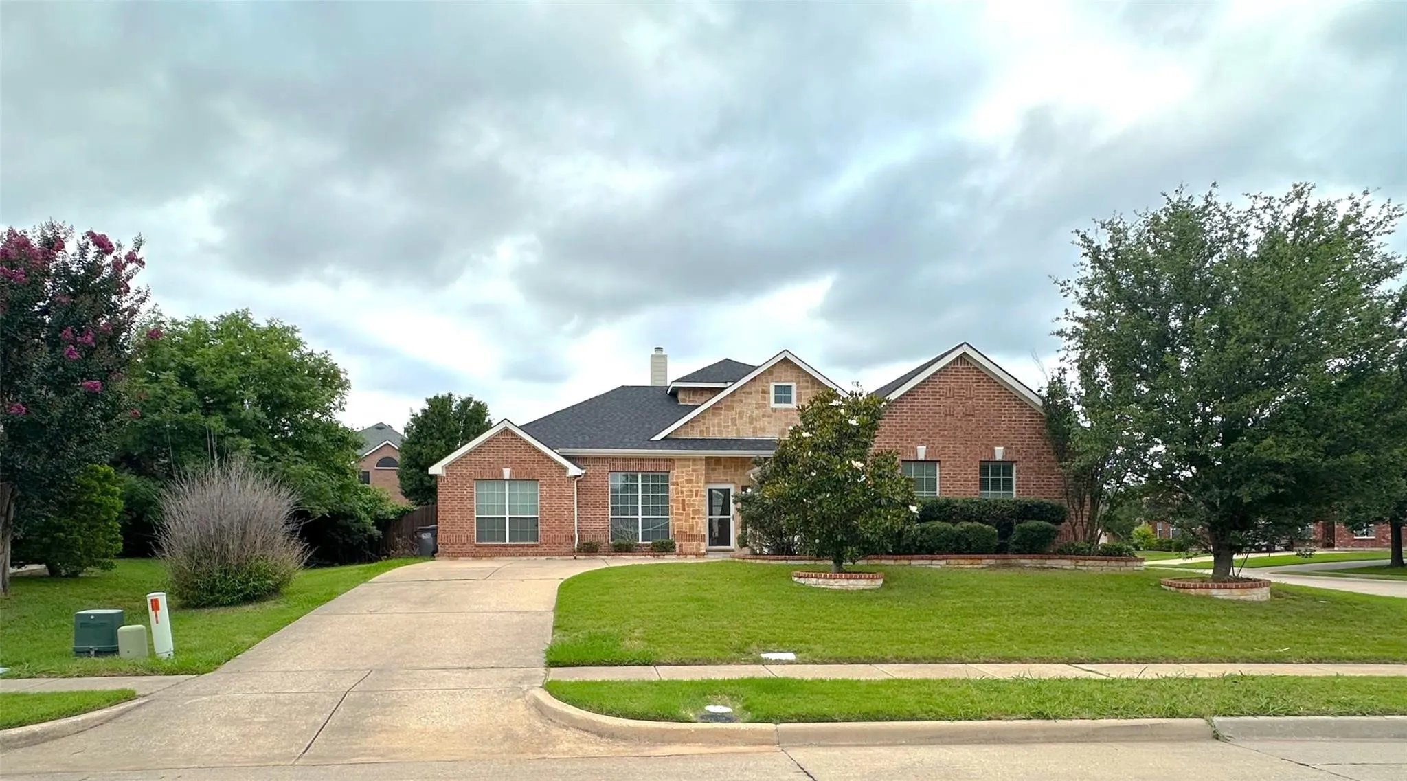 Single Family Residence For Rent in Collin County , 1579 Poets Way, Allen, Texas 75002, 4 Bedrooms, 2 Bathrooms, 2 Garage spaces, 2,684 Sqft, built in 2005, Price $2,900, mls#21285449, Real Estate Agent in Allen, Homes For Rent in Collin county, Homes For Rent in Allen, Realtor in Allen Texas, Real Estate Brokerage Independent Realty Texas, Luminita Cordes Realtor