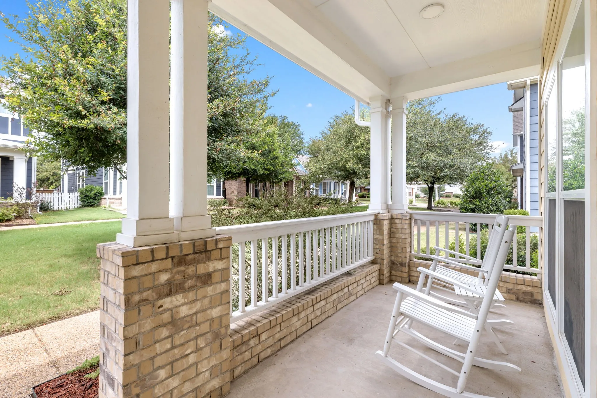 Single Family Residence For Sale in Dallas County , 3711 Sistine Mews, Dallas, Texas 75236, 3 Bedrooms, 2 Bathrooms, 2 Garage spaces, 1,747 Sqft, built in 2018, Price $399,999, mls#21285354, Real Estate Agent in Dallas, Homes For Sale in Dallas county, Homes For Sale in Dallas, Realtor in Dallas Texas, Real Estate Brokerage Independent Realty Texas, Luminita Cordes Realtor
