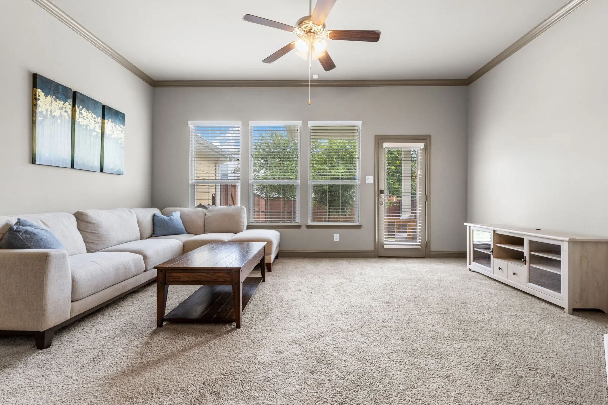 Single Family Residence For Sale in Dallas County , 3711 Sistine Mews, Dallas, Texas 75236, 3 Bedrooms, 2 Bathrooms, 2 Garage spaces, 1,747 Sqft, built in 2018, Price $399,999, mls#21285354, Real Estate Agent in Dallas, Homes For Sale in Dallas county, Homes For Sale in Dallas, Realtor in Dallas Texas, Real Estate Brokerage Independent Realty Texas, Luminita Cordes Realtor