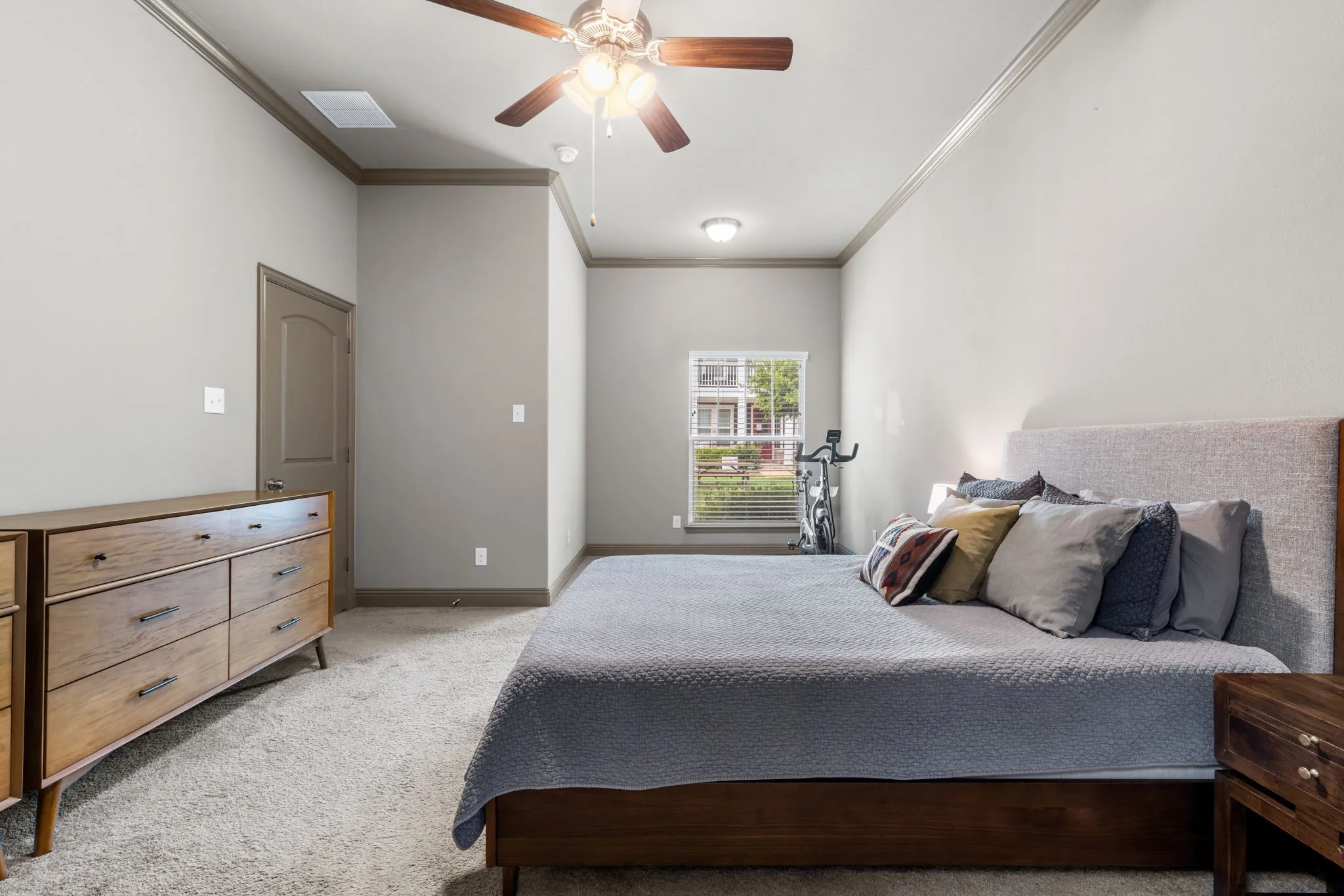 Single Family Residence For Sale in Dallas County , 3711 Sistine Mews, Dallas, Texas 75236, 3 Bedrooms, 2 Bathrooms, 2 Garage spaces, 1,747 Sqft, built in 2018, Price $399,999, mls#21285354, Real Estate Agent in Dallas, Homes For Sale in Dallas county, Homes For Sale in Dallas, Realtor in Dallas Texas, Real Estate Brokerage Independent Realty Texas, Luminita Cordes Realtor