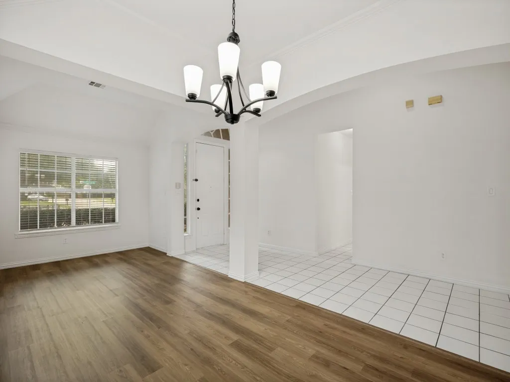 Single Family Residence For Sale in Collin County , 2028 Ravenhurst Drive, Allen, Texas 75013, 4 Bedroom, 2 Bathroom, 2 Garage spaces, 2,030 Sqft, built in 1996, mls#21282428, Real Estate Agent in Allen, Homes For Sale in Collin county, Homes For Sale in Allen, Realtor in Allen Texas, Real Estate Brokerage Independent Realty Texas, Luminita Cordes Realtor