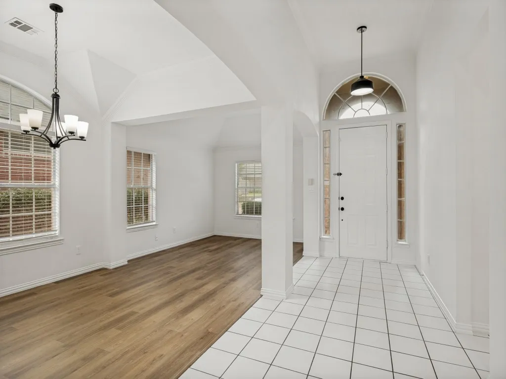 Single Family Residence For Sale in Collin County , 2028 Ravenhurst Drive, Allen, Texas 75013, 4 Bedroom, 2 Bathroom, 2 Garage spaces, 2,030 Sqft, built in 1996, mls#21282428, Real Estate Agent in Allen, Homes For Sale in Collin county, Homes For Sale in Allen, Realtor in Allen Texas, Real Estate Brokerage Independent Realty Texas, Luminita Cordes Realtor