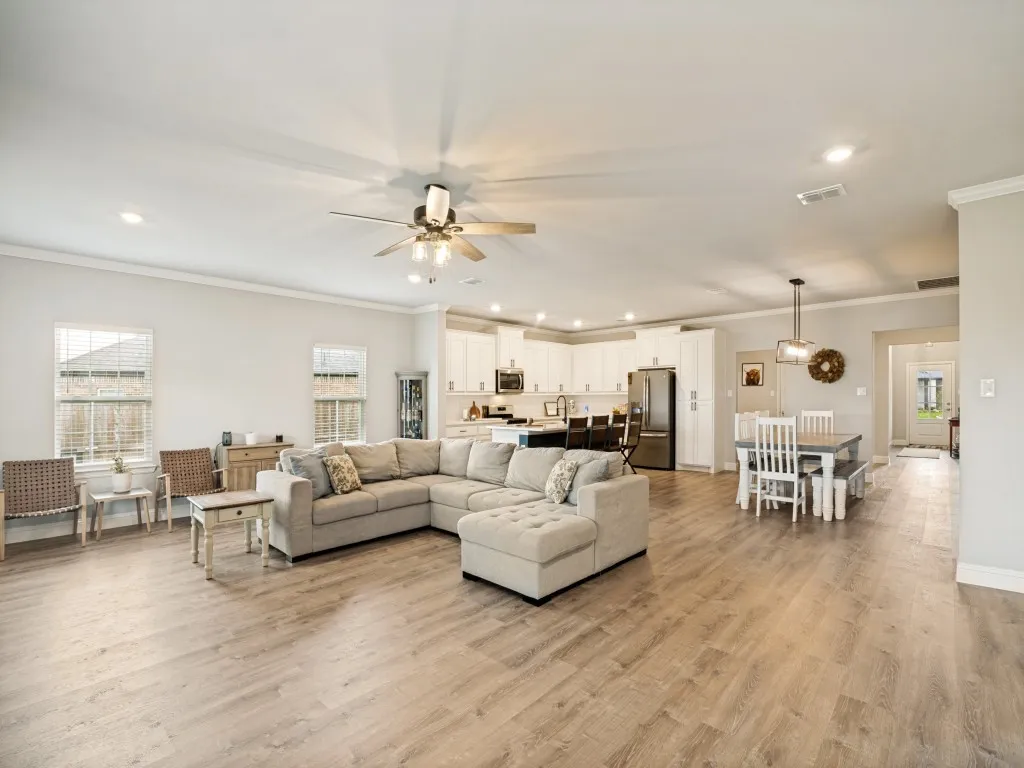 Single Family Residence For Sale in Collin County , 439 Cyprus Grove, Lavon, Texas 75166, 4 Bedroom, 3 Bathroom, 2 Garage spaces, 3,000 Sqft, built in 2023, mls#21285222, Real Estate Agent in Lavon, Homes For Sale in Collin county, Homes For Sale in Lavon, Realtor in Lavon Texas, Real Estate Brokerage Independent Realty Texas, Luminita Cordes Realtor