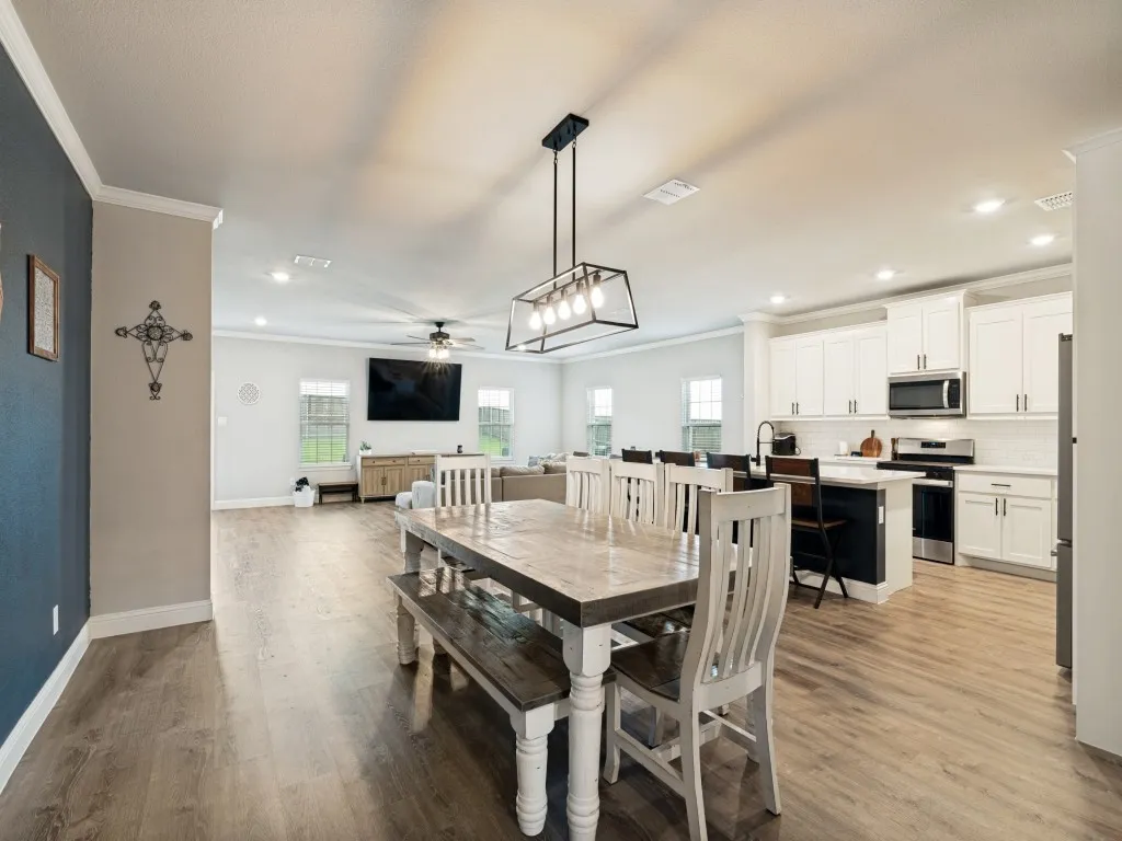Single Family Residence For Sale in Collin County , 439 Cyprus Grove, Lavon, Texas 75166, 4 Bedroom, 3 Bathroom, 2 Garage spaces, 3,000 Sqft, built in 2023, mls#21285222, Real Estate Agent in Lavon, Homes For Sale in Collin county, Homes For Sale in Lavon, Realtor in Lavon Texas, Real Estate Brokerage Independent Realty Texas, Luminita Cordes Realtor