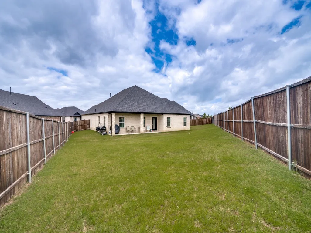 Single Family Residence For Sale in Collin County , 439 Cyprus Grove, Lavon, Texas 75166, 4 Bedroom, 3 Bathroom, 2 Garage spaces, 3,000 Sqft, built in 2023, mls#21285222, Real Estate Agent in Lavon, Homes For Sale in Collin county, Homes For Sale in Lavon, Realtor in Lavon Texas, Real Estate Brokerage Independent Realty Texas, Luminita Cordes Realtor
