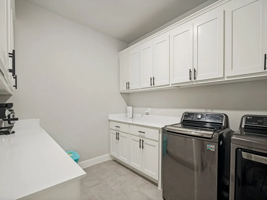 Single Family Residence For Sale in Collin County , 439 Cyprus Grove, Lavon, Texas 75166, 4 Bedroom, 3 Bathroom, 2 Garage spaces, 3,000 Sqft, built in 2023, mls#21285222, Real Estate Agent in Lavon, Homes For Sale in Collin county, Homes For Sale in Lavon, Realtor in Lavon Texas, Real Estate Brokerage Independent Realty Texas, Luminita Cordes Realtor