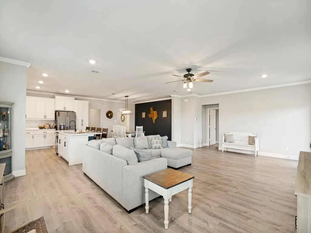 Single Family Residence For Sale in Collin County , 439 Cyprus Grove, Lavon, Texas 75166, 4 Bedroom, 3 Bathroom, 2 Garage spaces, 3,000 Sqft, built in 2023, mls#21285222, Real Estate Agent in Lavon, Homes For Sale in Collin county, Homes For Sale in Lavon, Realtor in Lavon Texas, Real Estate Brokerage Independent Realty Texas, Luminita Cordes Realtor