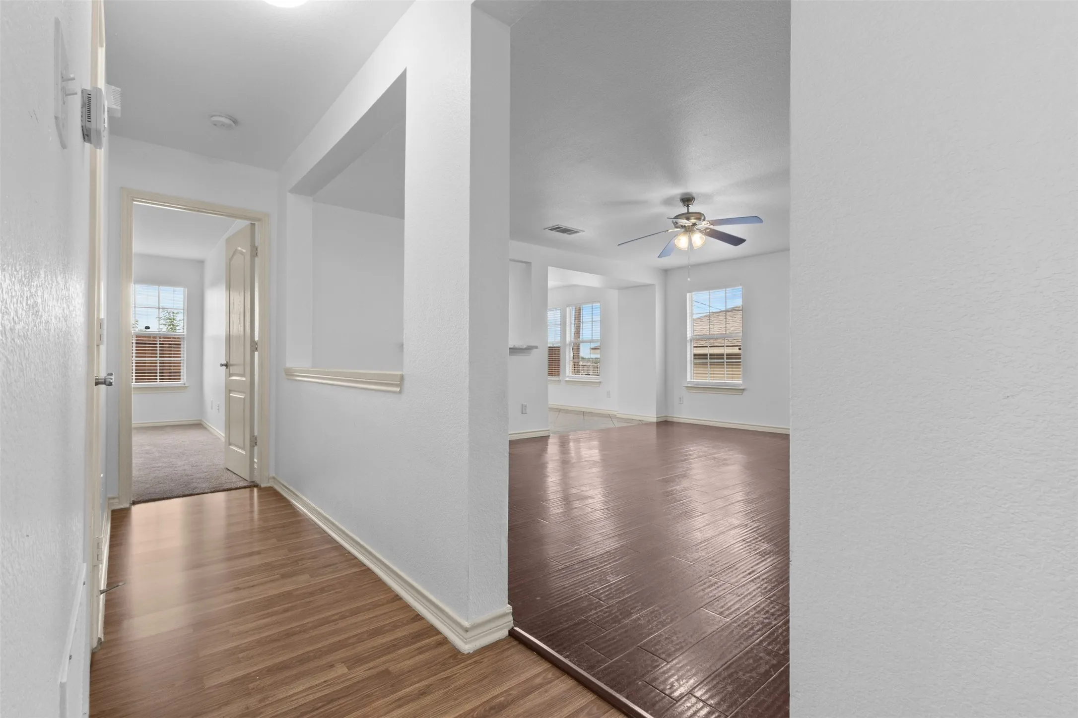 Single Family Residence For Sale in Dallas County , 6163 Balcony Lane, Dallas, Texas 75241, 4 Bedroom, 2 Bathroom, 2 Garage spaces, 1,872 Sqft, built in 2006, mls#21280084, Real Estate Agent in Dallas, Homes For Sale in Dallas county, Homes For Sale in Dallas, Realtor in Dallas Texas, Real Estate Brokerage Independent Realty Texas, Luminita Cordes Realtor