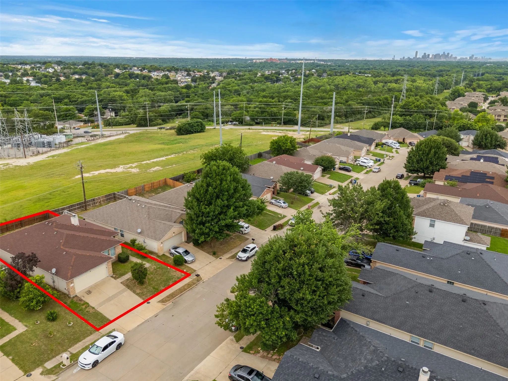 Single Family Residence For Sale in Dallas County , 6163 Balcony Lane, Dallas, Texas 75241, 4 Bedroom, 2 Bathroom, 2 Garage spaces, 1,872 Sqft, built in 2006, mls#21280084, Real Estate Agent in Dallas, Homes For Sale in Dallas county, Homes For Sale in Dallas, Realtor in Dallas Texas, Real Estate Brokerage Independent Realty Texas, Luminita Cordes Realtor