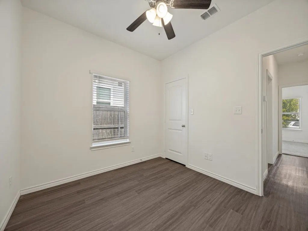 Single Family Residence For Sale in Grayson County , 3310 Sweetwater Way, Sherman, Texas 75090, 4 Bedroom, 2 Bathroom, 2 Garage spaces, 1,646 Sqft, built in 2019, mls#21281408, Real Estate Agent in Sherman, Homes For Sale in Grayson county, Homes For Sale in Sherman, Realtor in Sherman Texas, Real Estate Brokerage Independent Realty Texas, Luminita Cordes Realtor