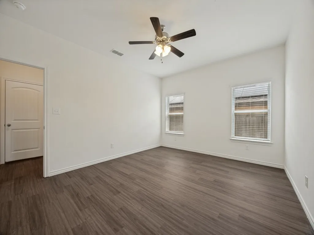 Single Family Residence For Sale in Grayson County , 3310 Sweetwater Way, Sherman, Texas 75090, 4 Bedroom, 2 Bathroom, 2 Garage spaces, 1,646 Sqft, built in 2019, mls#21281408, Real Estate Agent in Sherman, Homes For Sale in Grayson county, Homes For Sale in Sherman, Realtor in Sherman Texas, Real Estate Brokerage Independent Realty Texas, Luminita Cordes Realtor
