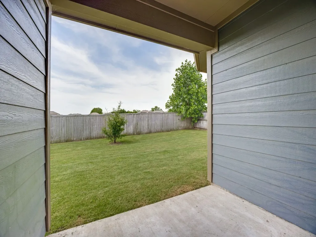 Single Family Residence For Sale in Grayson County , 3310 Sweetwater Way, Sherman, Texas 75090, 4 Bedroom, 2 Bathroom, 2 Garage spaces, 1,646 Sqft, built in 2019, mls#21281408, Real Estate Agent in Sherman, Homes For Sale in Grayson county, Homes For Sale in Sherman, Realtor in Sherman Texas, Real Estate Brokerage Independent Realty Texas, Luminita Cordes Realtor