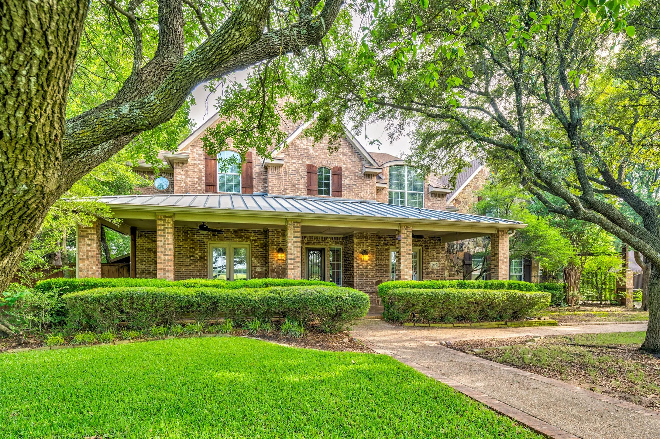 2 acres of paradise just 15 minutes from DFW Airport and one mile north of Grapevine Lake.