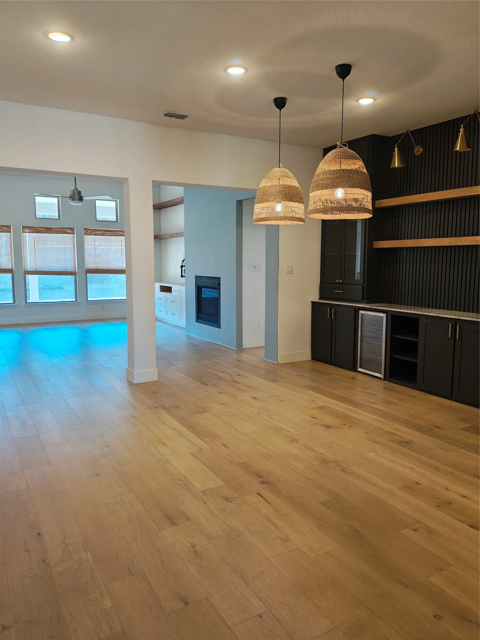 Single Family Residence For Sale in Collin County , 2245 Lantana Drive, Melissa, Texas 75454, 5 Bedroom, 4 Bathroom, 2 Garage spaces, 3,253 Sqft, built in 2021, mls#21278721, Real Estate Agent in Melissa, Homes For Sale in Collin county, Homes For Sale in Melissa, Realtor in Melissa Texas, Real Estate Brokerage Independent Realty Texas, Luminita Cordes Realtor