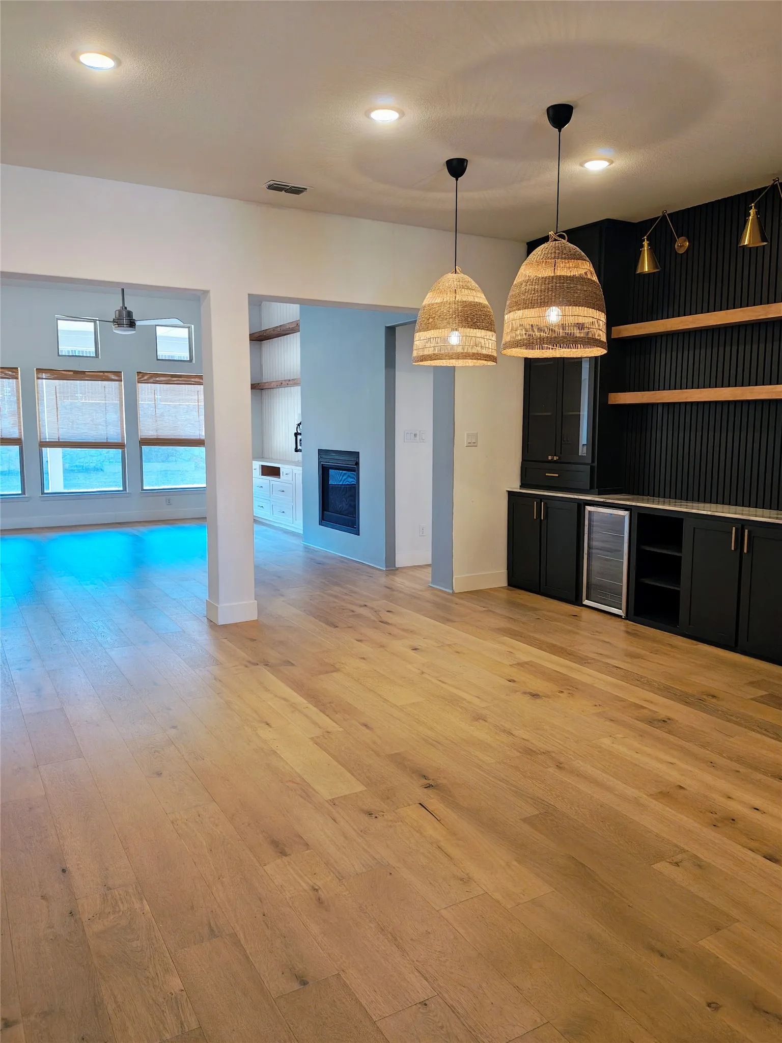 Single Family Residence For Sale in Collin County , 2245 Lantana Drive, Melissa, Texas 75454, 5 Bedroom, 6 Bathroom, 2 Garage spaces, 3,253 Sqft, built in 2021, mls#21278721, Real Estate Agent in Melissa, Homes For Sale in Collin county, Homes For Sale in Melissa, Realtor in Melissa Texas, Real Estate Brokerage Independent Realty Texas, Luminita Cordes Realtor