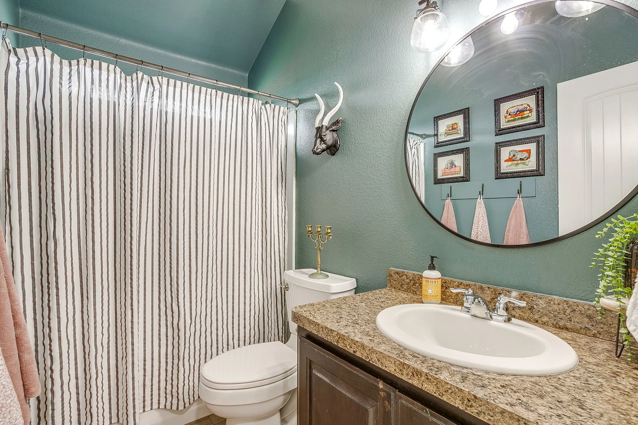 Single Family Residence For Sale in Parker County , 100 Tall Meadow Street, Azle, Texas 76020, 4 Bedroom, 2 Bathroom, 2 Garage spaces, 1,735 Sqft, built in 2015, mls#21285047, Real Estate Agent in Azle, Homes For Sale in Parker county, Homes For Sale in Azle, Realtor in Azle Texas, Real Estate Brokerage Independent Realty Texas, Luminita Cordes Realtor