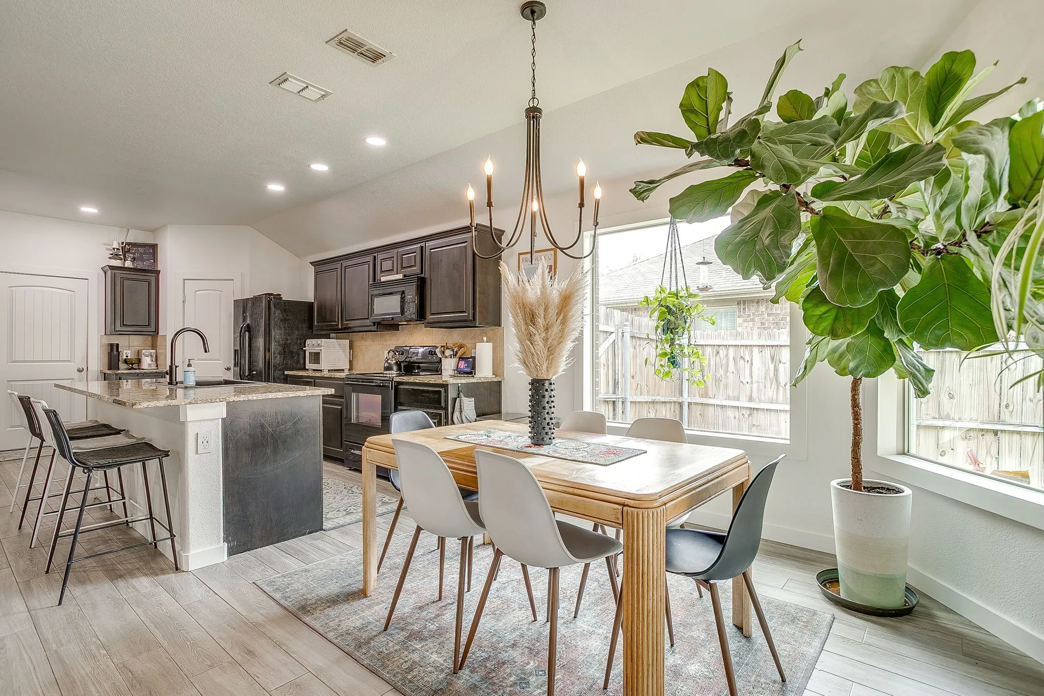 Single Family Residence For Sale in Parker County , 100 Tall Meadow Street, Azle, Texas 76020, 4 Bedroom, 2 Bathroom, 2 Garage spaces, 1,735 Sqft, built in 2015, mls#21285047, Real Estate Agent in Azle, Homes For Sale in Parker county, Homes For Sale in Azle, Realtor in Azle Texas, Real Estate Brokerage Independent Realty Texas, Luminita Cordes Realtor