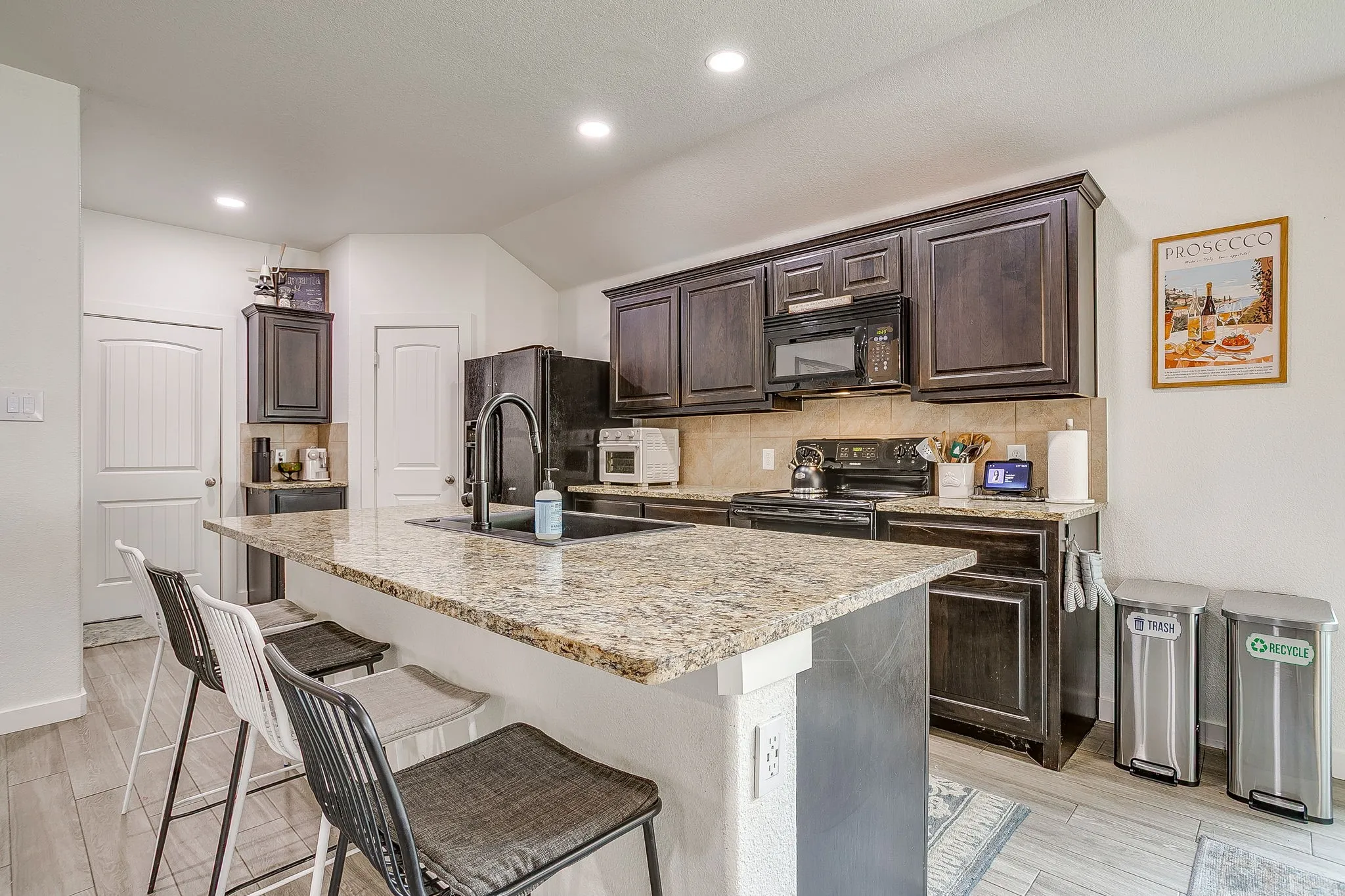 Single Family Residence For Sale in Parker County , 100 Tall Meadow Street, Azle, Texas 76020, 4 Bedroom, 2 Bathroom, 2 Garage spaces, 1,735 Sqft, built in 2015, mls#21285047, Real Estate Agent in Azle, Homes For Sale in Parker county, Homes For Sale in Azle, Realtor in Azle Texas, Real Estate Brokerage Independent Realty Texas, Luminita Cordes Realtor