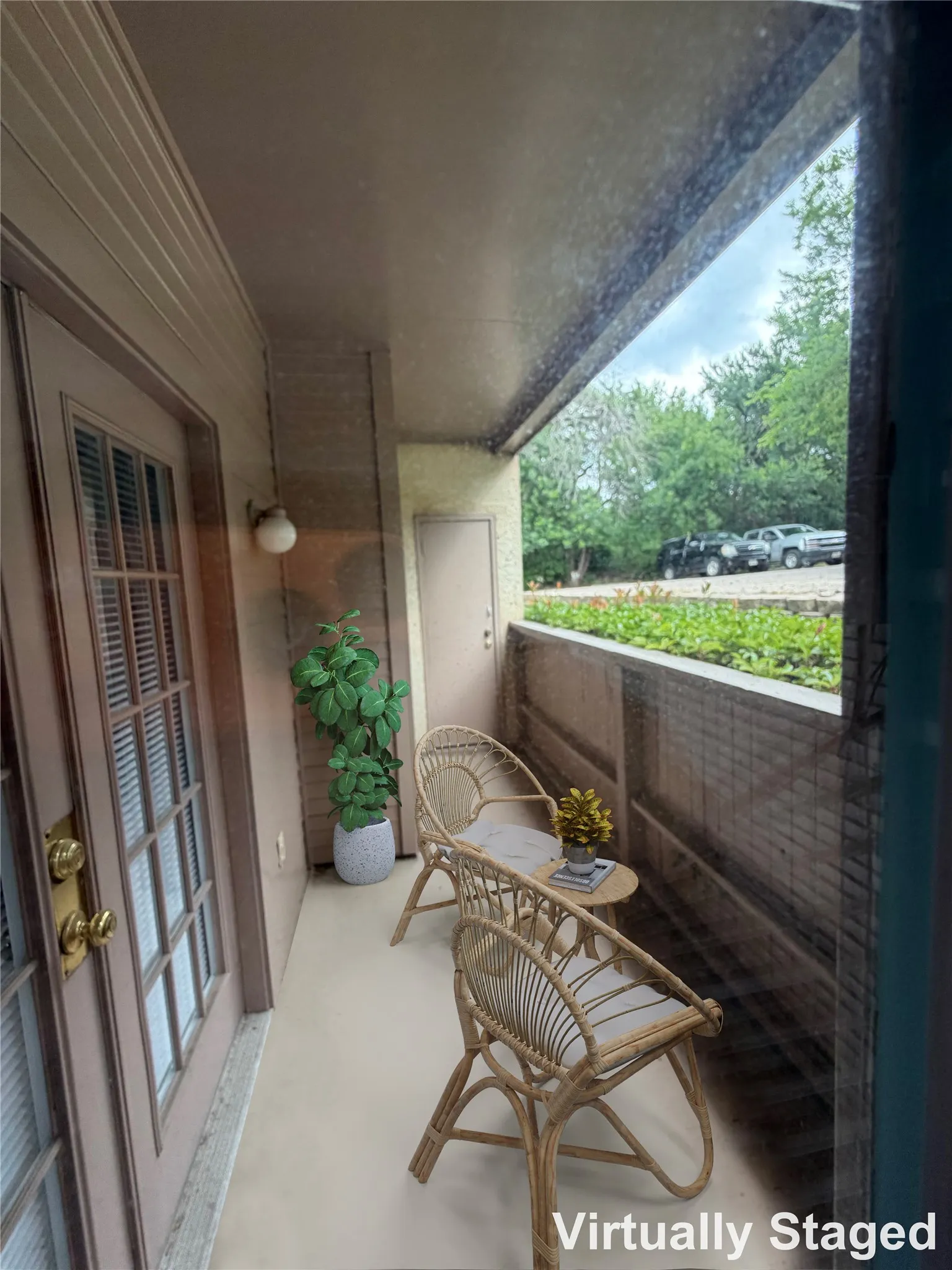 Apartment For Rent in Dallas County , 6760 Eastridge Drive 102, Dallas, Texas 75231, 1 Bedroom, 1 Bathroom, Garage spaces, 725 Sqft, built in 1986, mls#21285438, Real Estate Agent in Dallas, Homes For Rent in Dallas county, Homes For Rent in Dallas, Realtor in Dallas Texas, Real Estate Brokerage Independent Realty Texas, Luminita Cordes Realtor