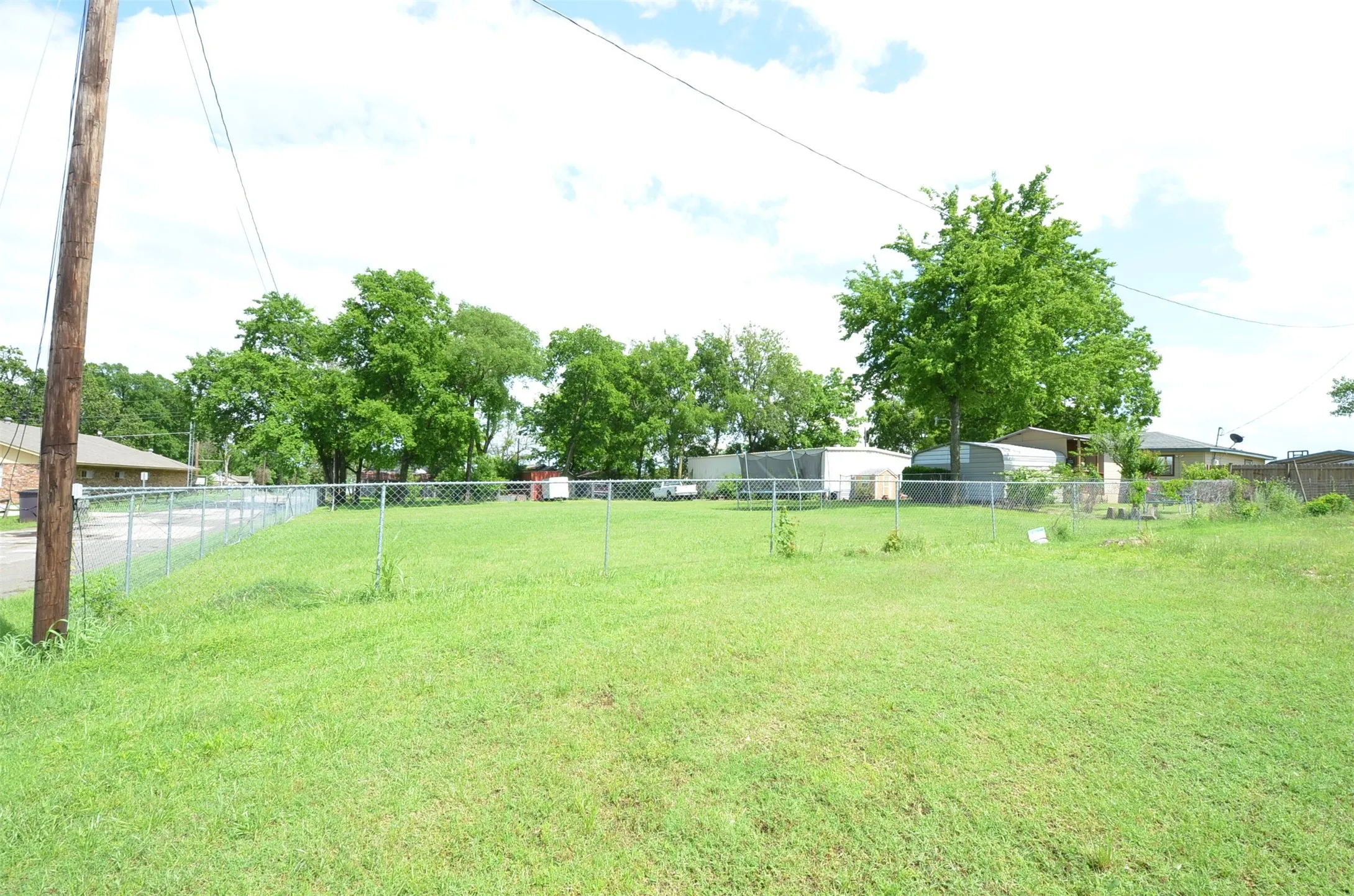Business For Sale in Van Zandt County , 267 N Grand Saline Street, Canton, Texas 75103, 0, 0, Garage spaces, 0 Sqft, built in 1960, Price $325,000, mls#21285488, Real Estate Agent in Canton, Homes For Sale in Van Zandt county, Homes For Sale in Canton, Realtor in Canton Texas, Real Estate Brokerage Independent Realty Texas, Luminita Cordes Realtor