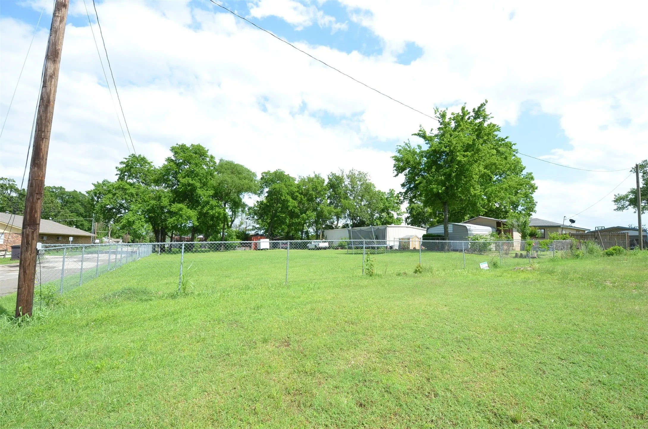 Business For Sale in Van Zandt County , 267 N Grand Saline Street, Canton, Texas 75103, 0, 0, Garage spaces, 0 Sqft, built in 1960, Price $325,000, mls#21285488, Real Estate Agent in Canton, Homes For Sale in Van Zandt county, Homes For Sale in Canton, Realtor in Canton Texas, Real Estate Brokerage Independent Realty Texas, Luminita Cordes Realtor