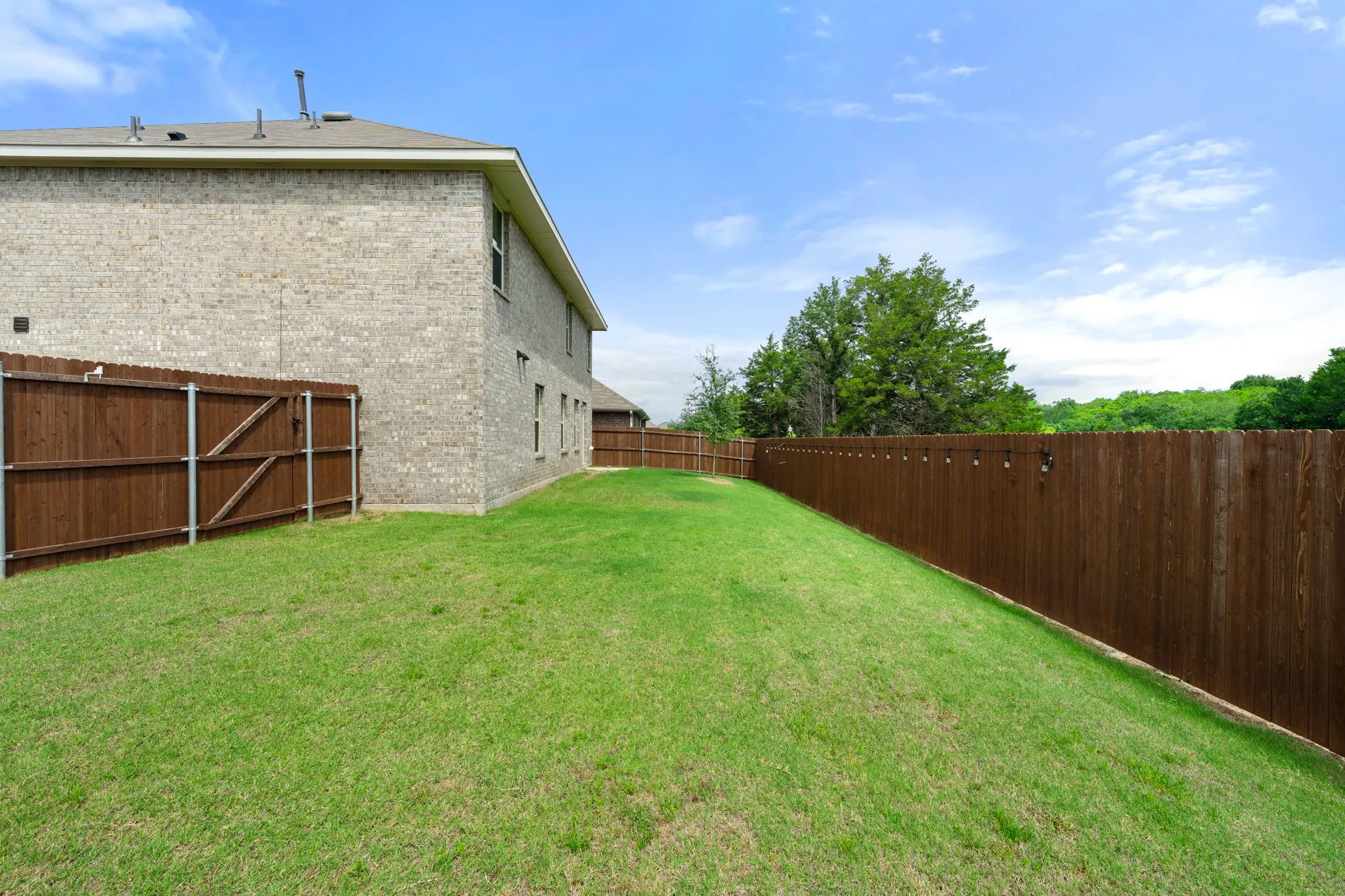 Single Family Residence For Sale in Hunt County , 202 Ashbrook Drive, Caddo Mills, Texas 75135, 4 Bedroom, 3 Bathroom, 2 Garage spaces, 2,120 Sqft, built in 2024, mls#21285374, Real Estate Agent in Caddo Mills, Homes For Sale in Hunt county, Homes For Sale in Caddo Mills, Realtor in Caddo Mills Texas, Real Estate Brokerage Independent Realty Texas, Luminita Cordes Realtor