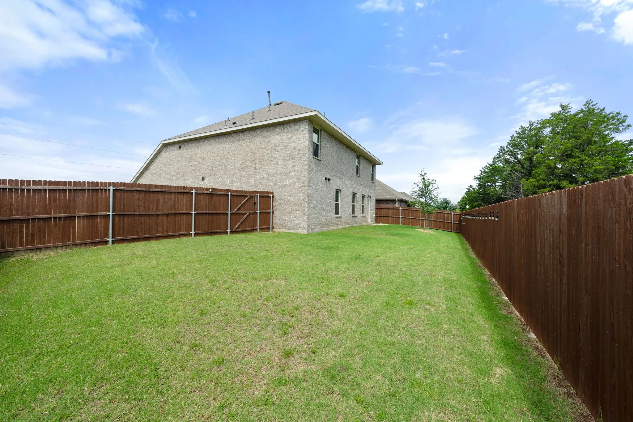 Single Family Residence For Sale in Hunt County , 202 Ashbrook Drive, Caddo Mills, Texas 75135, 4 Bedroom, 3 Bathroom, 2 Garage spaces, 2,120 Sqft, built in 2024, mls#21285374, Real Estate Agent in Caddo Mills, Homes For Sale in Hunt county, Homes For Sale in Caddo Mills, Realtor in Caddo Mills Texas, Real Estate Brokerage Independent Realty Texas, Luminita Cordes Realtor