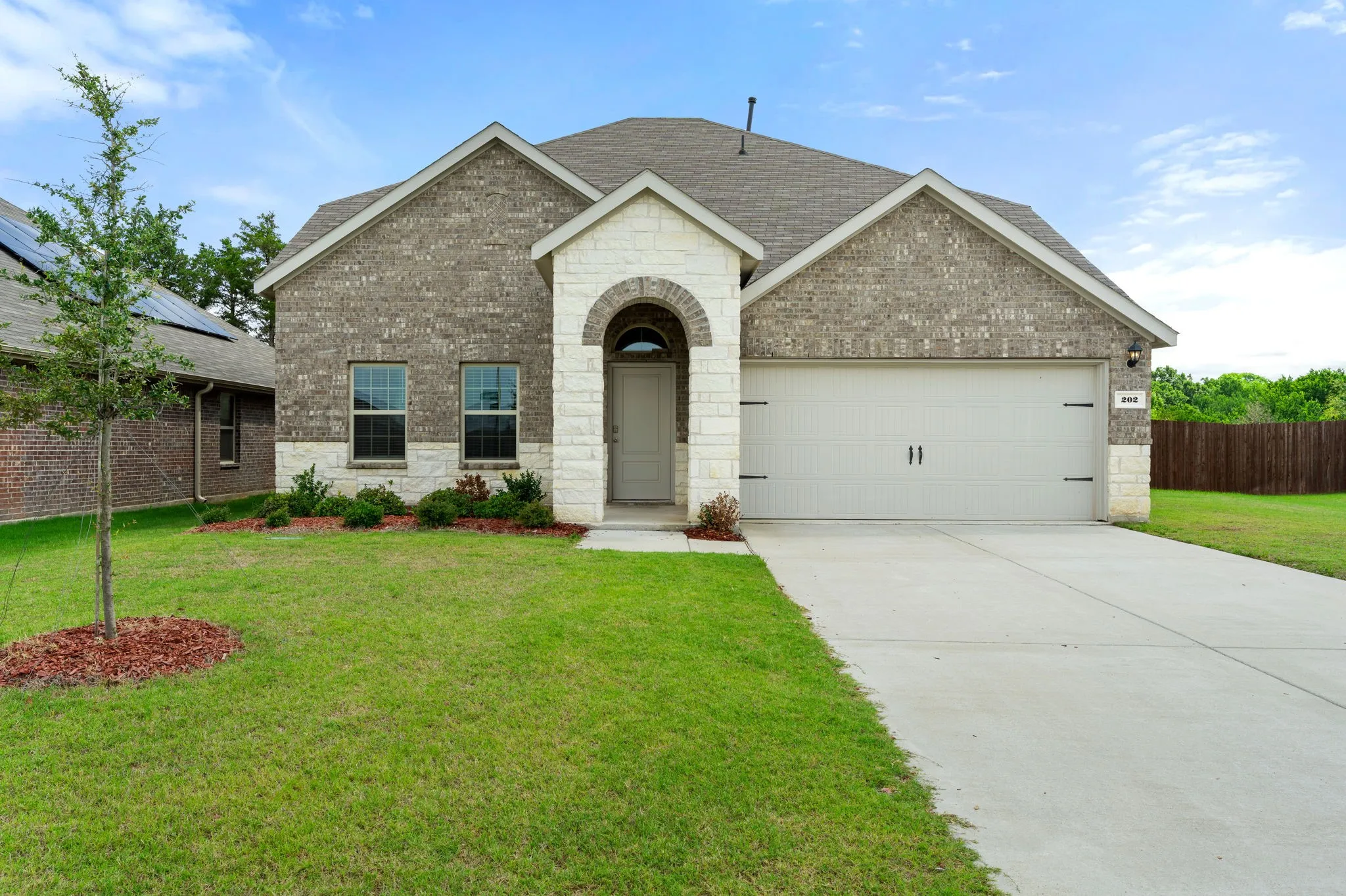 Single Family Residence For Sale in Hunt County , 202 Ashbrook Drive, Caddo Mills, Texas 75135, 4 Bedroom, 3 Bathroom, 2 Garage spaces, 2,120 Sqft, built in 2024, mls#21285374, Real Estate Agent in Caddo Mills, Homes For Sale in Hunt county, Homes For Sale in Caddo Mills, Realtor in Caddo Mills Texas, Real Estate Brokerage Independent Realty Texas, Luminita Cordes Realtor